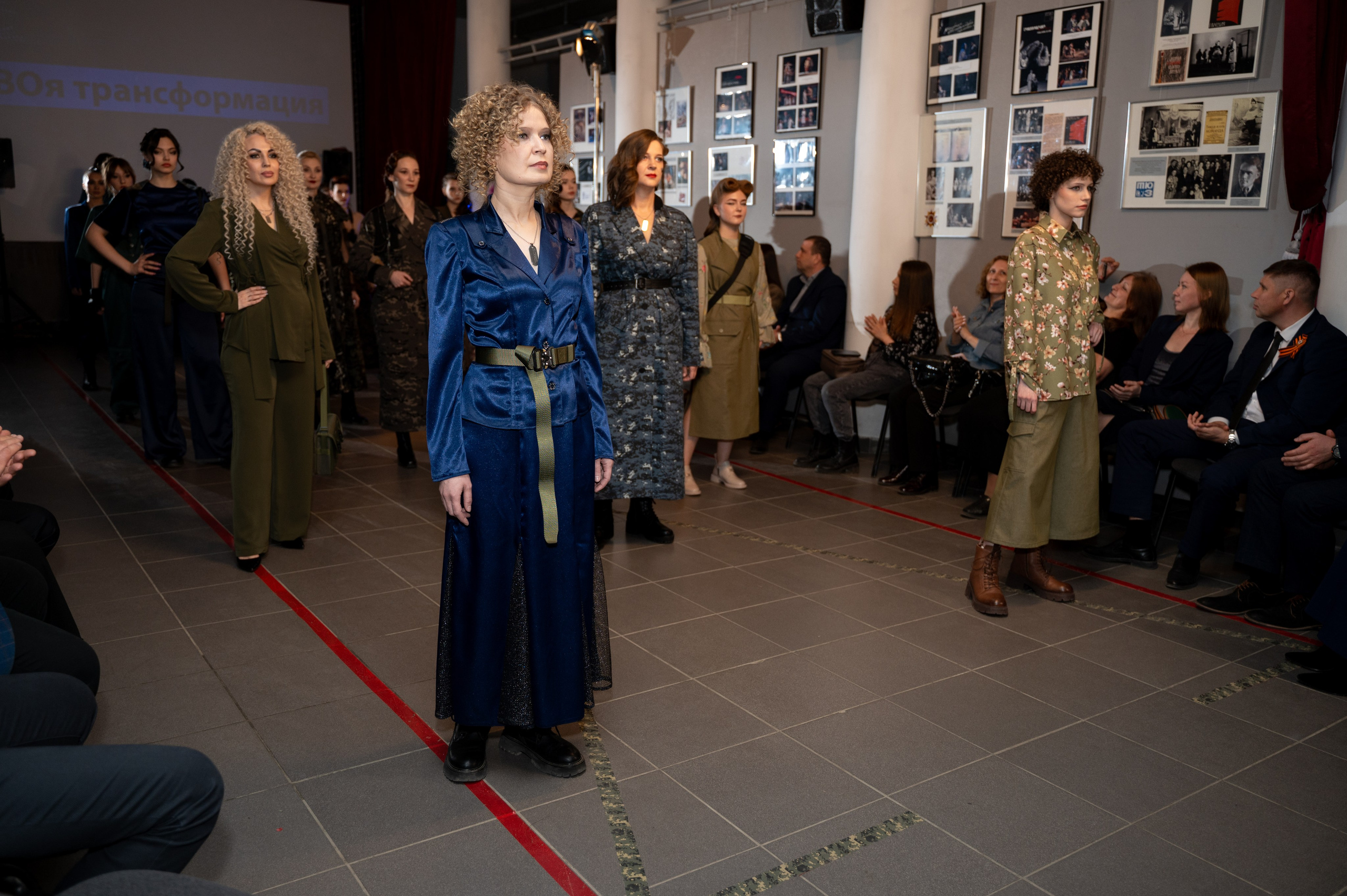 Закрытый показ милитари «Своя трансформация» дизайнера Юлии Бойченко | 24.04.2025. Фотограф в Омске Елизавета Кириллова
