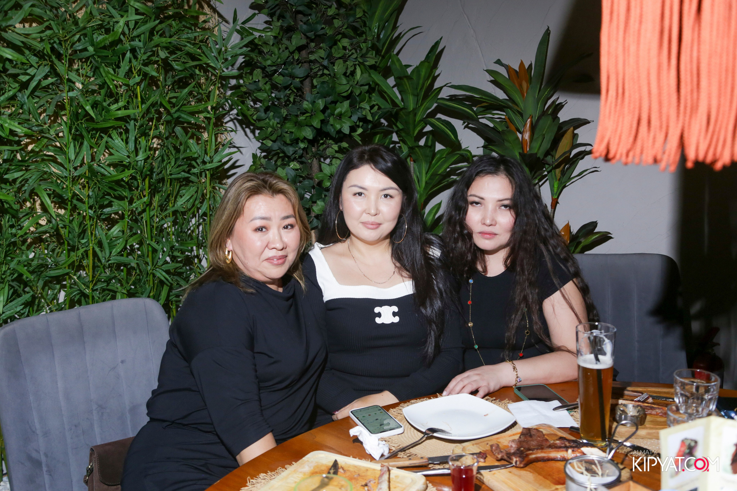 LIFE GRILL CAFE. КИПЯТКОМ АЛМАТЫ! Фотосъемка мероприятий в Алматы