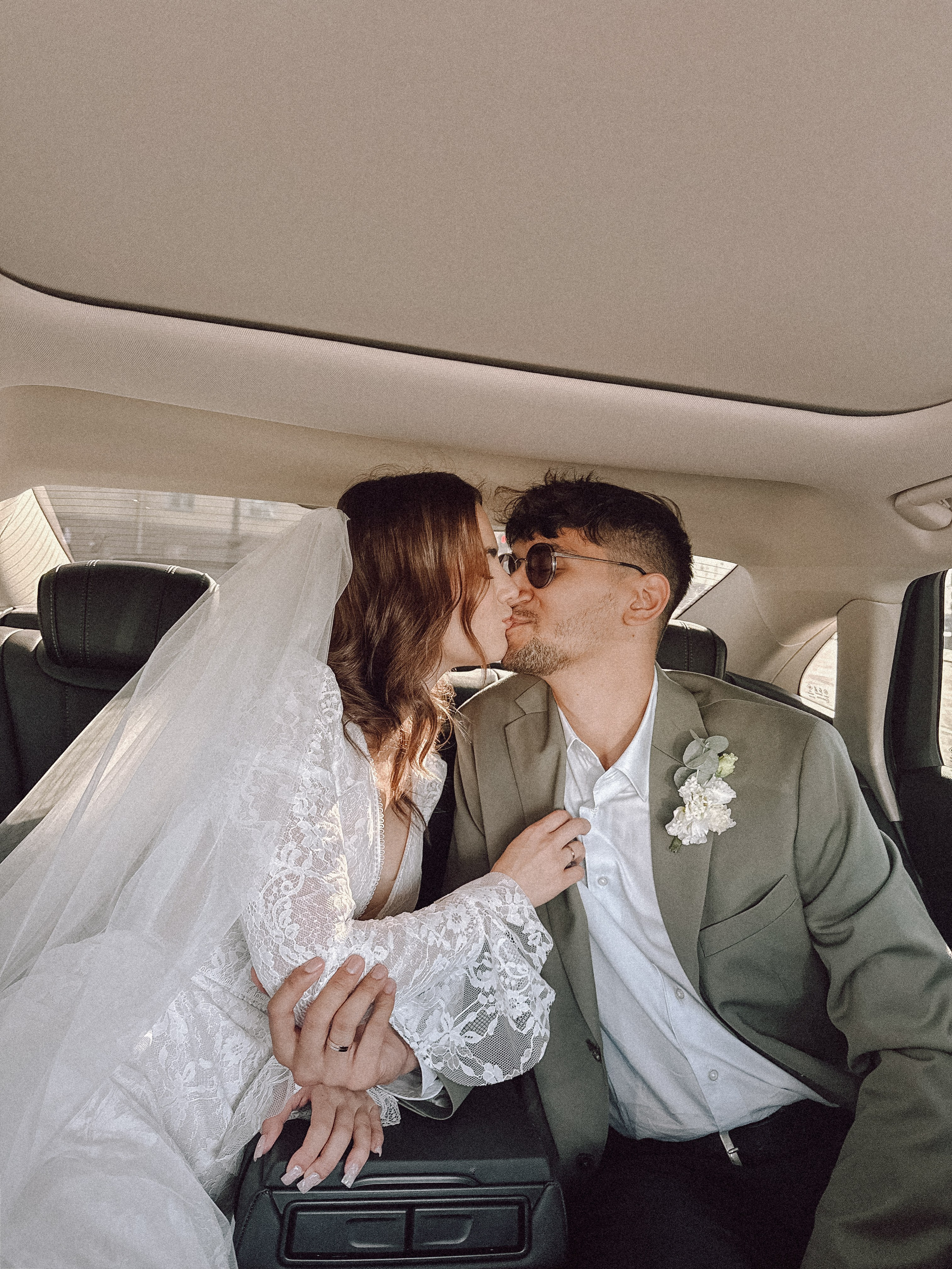 ФОТО НА ТЕЛЕФОН ВО ВРЕМЯ БРАКОСОЧЕТАНИЯ В ПЕРВОМ ДВОРЦЕ И ПРОГУЛКИ. Профессиональный фотограф, Санкт-Петербург — Виктория Богомолова