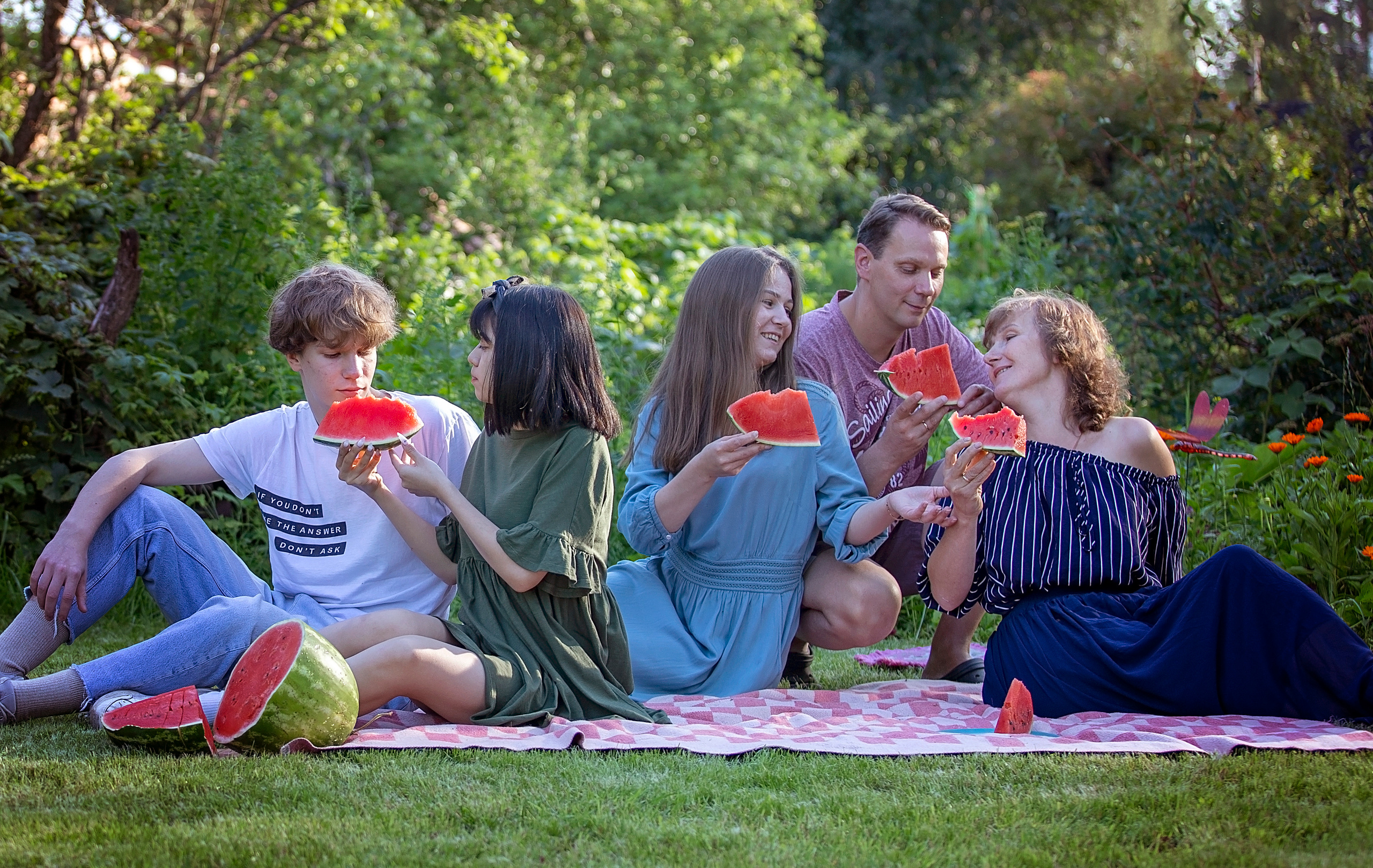 ДЕТСКИЙ И СЕМЕЙНЫЙ ФОТОГРАФ в Сосново, Ленинградской области и Спб