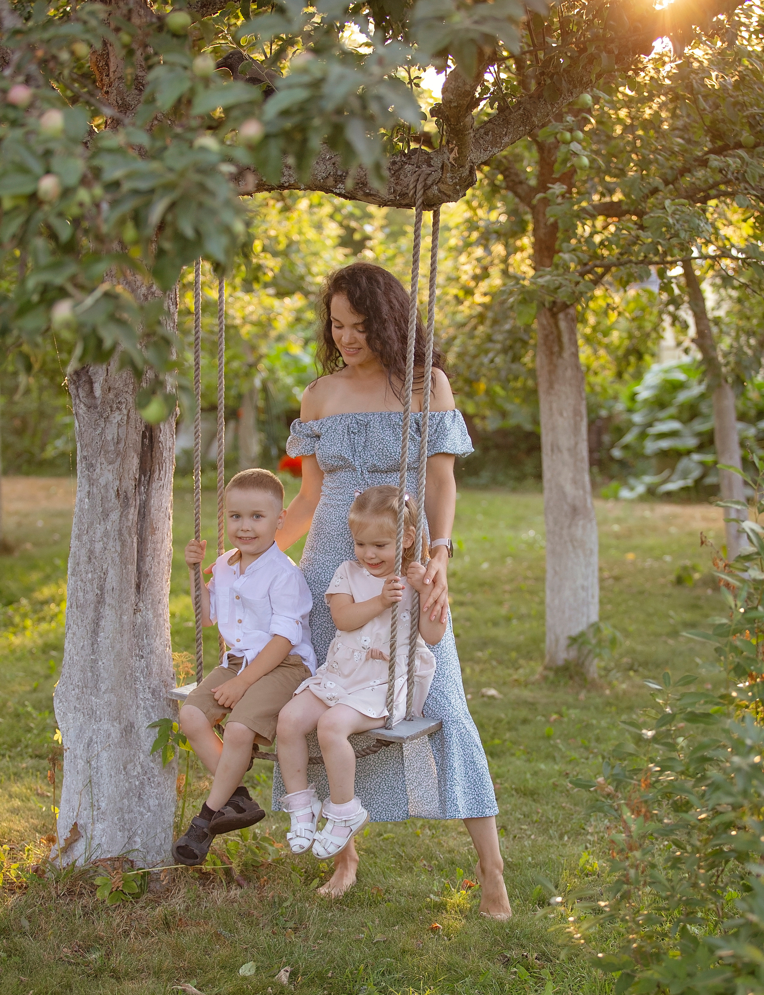 ДЕТСКИЙ И СЕМЕЙНЫЙ ФОТОГРАФ в Сосново, Ленинградской области и Спб