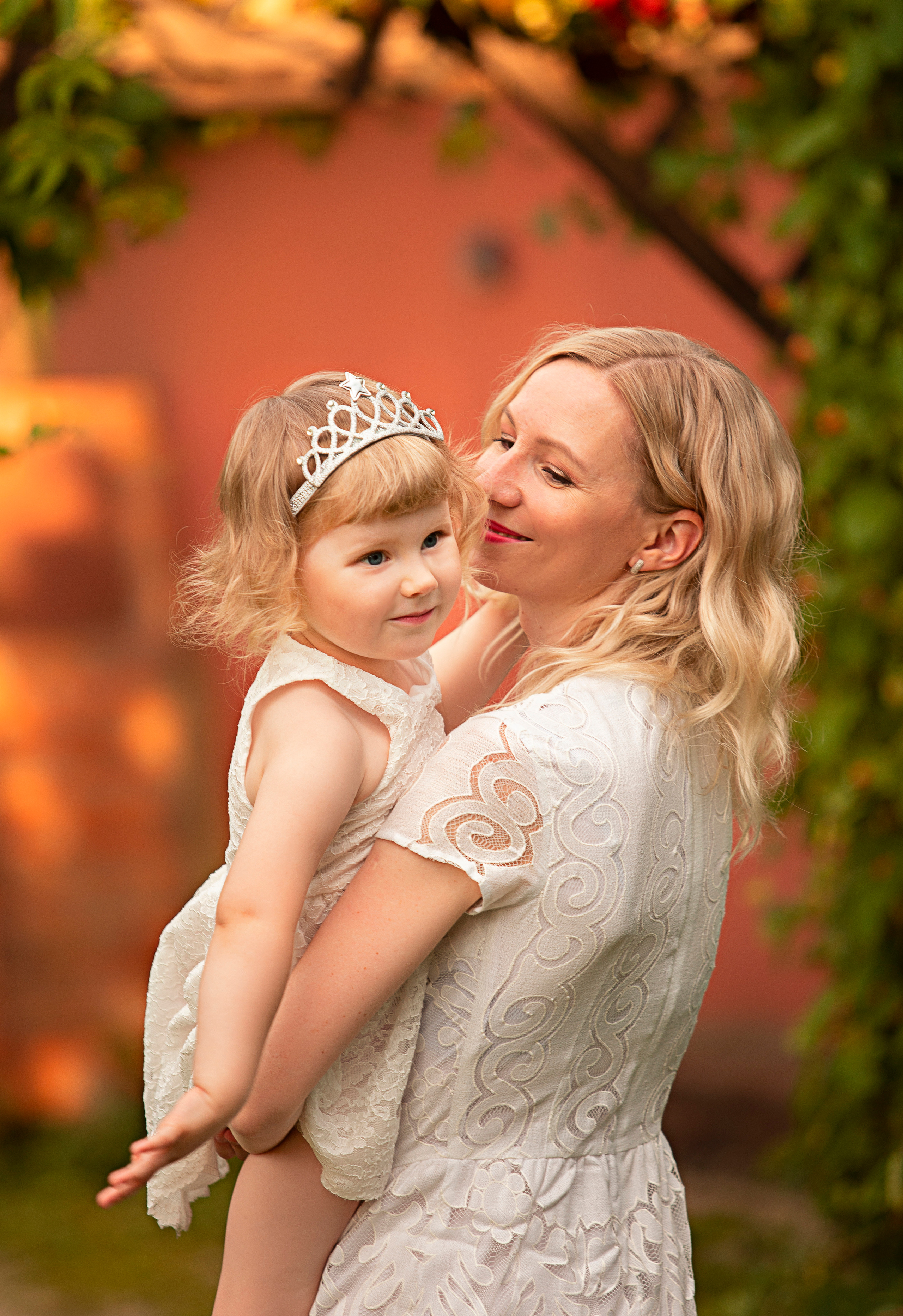 ДЕТСКИЙ И СЕМЕЙНЫЙ ФОТОГРАФ в Сосново, Ленинградской области и Спб