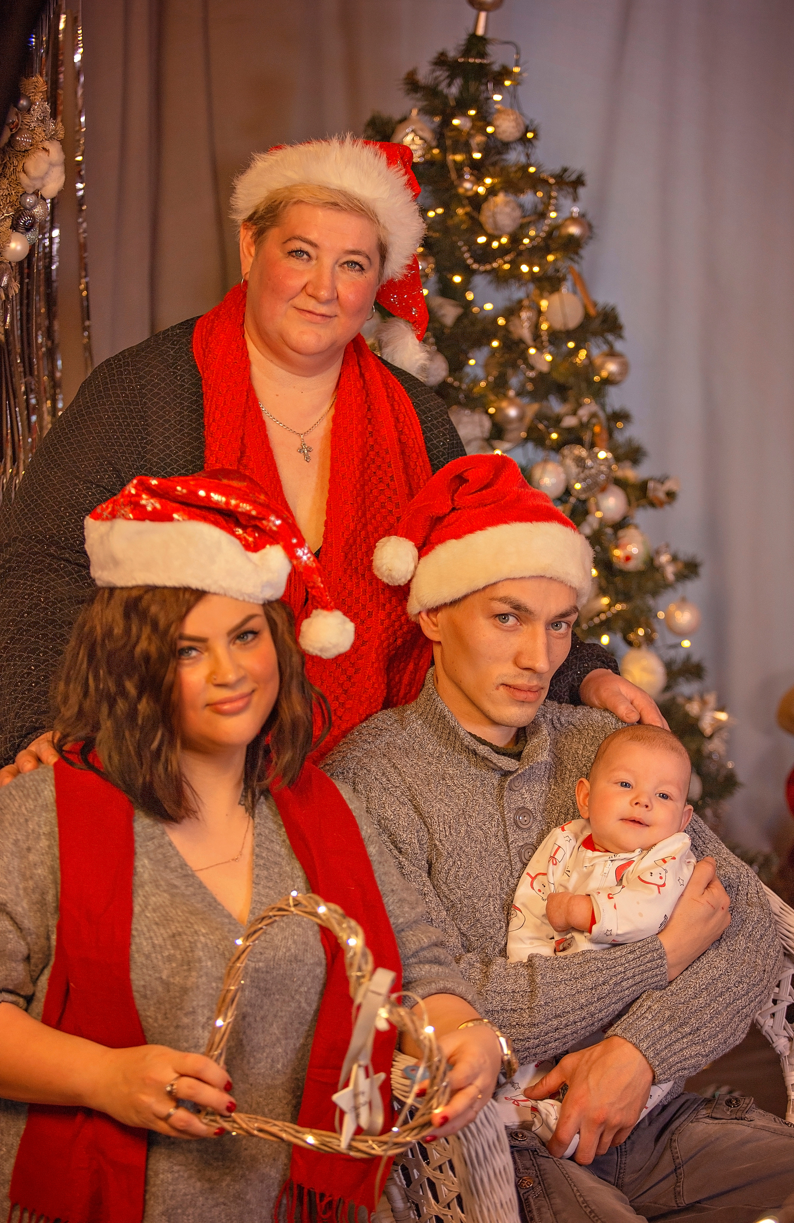 Новый год. ДЕТСКИЙ И СЕМЕЙНЫЙ ФОТОГРАФ в Сосново, Ленинградской области и Спб