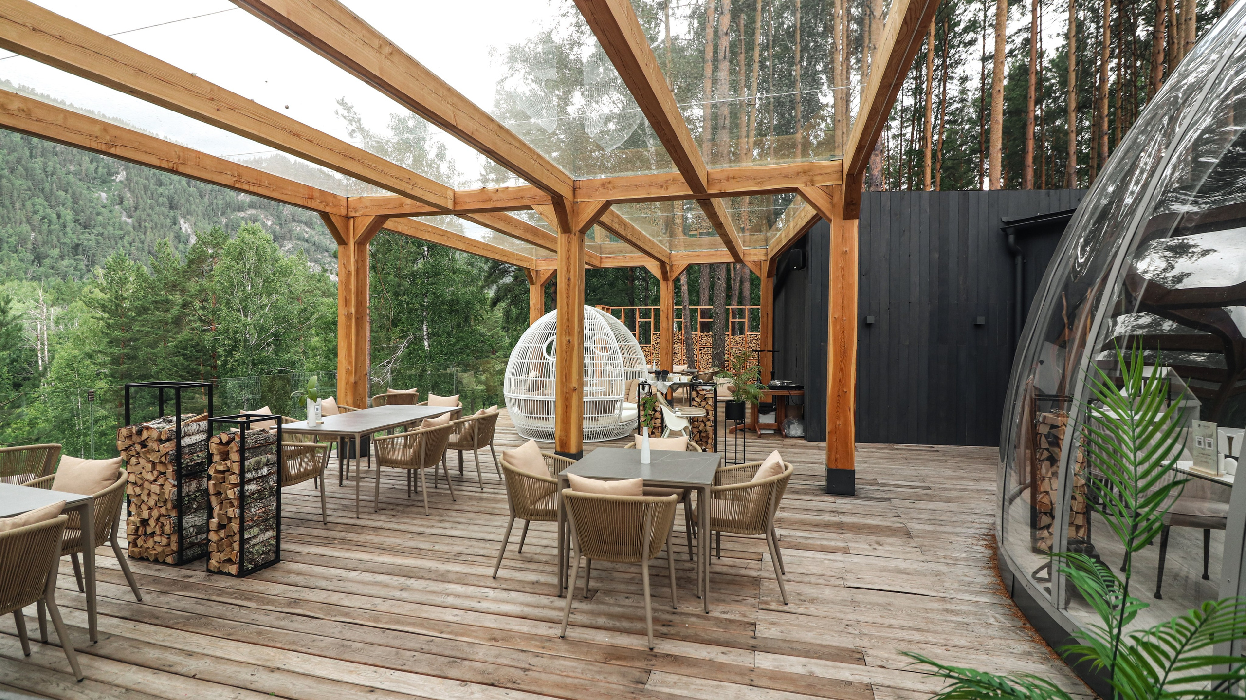 «Pinewood» парк-отель, респ. Алтай. Контент фотограф Дмитрий Борисов