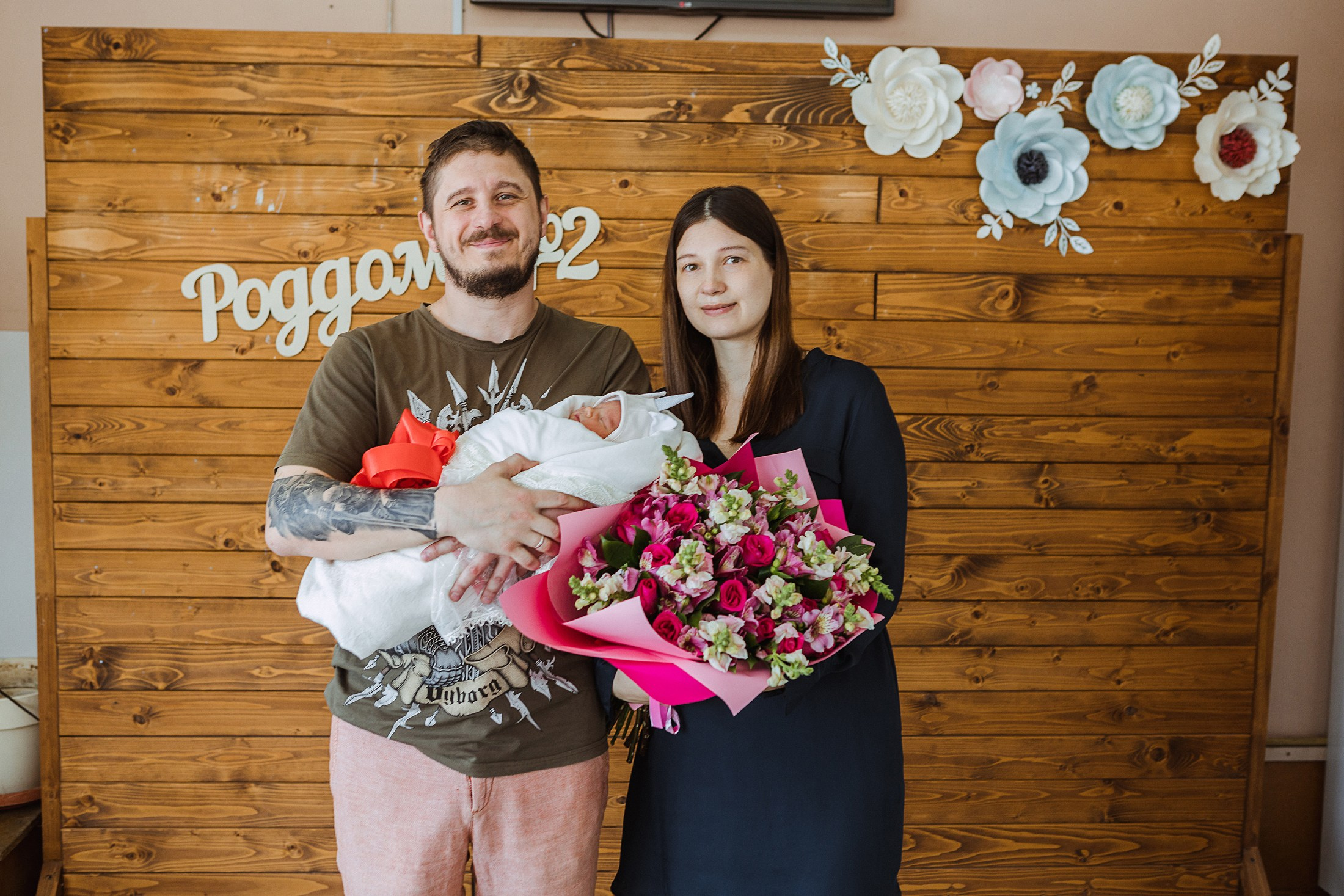 Выписка из Центрального роддома № 2. Фотографы в городе Волгограде — Людмила Агеева и Алексей Околелов