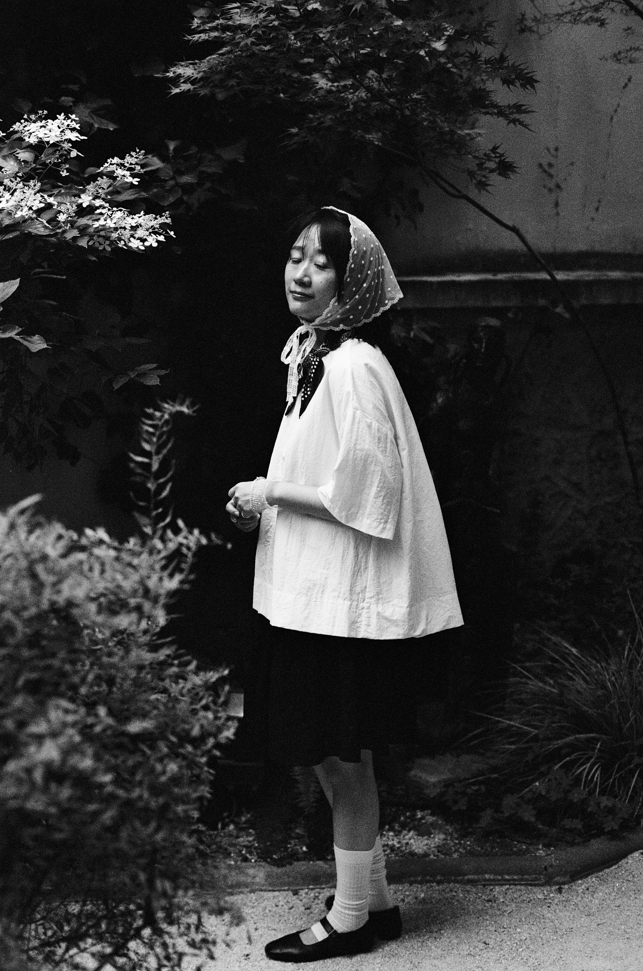 Portraits / b&w. Katya Zimina, film photographer