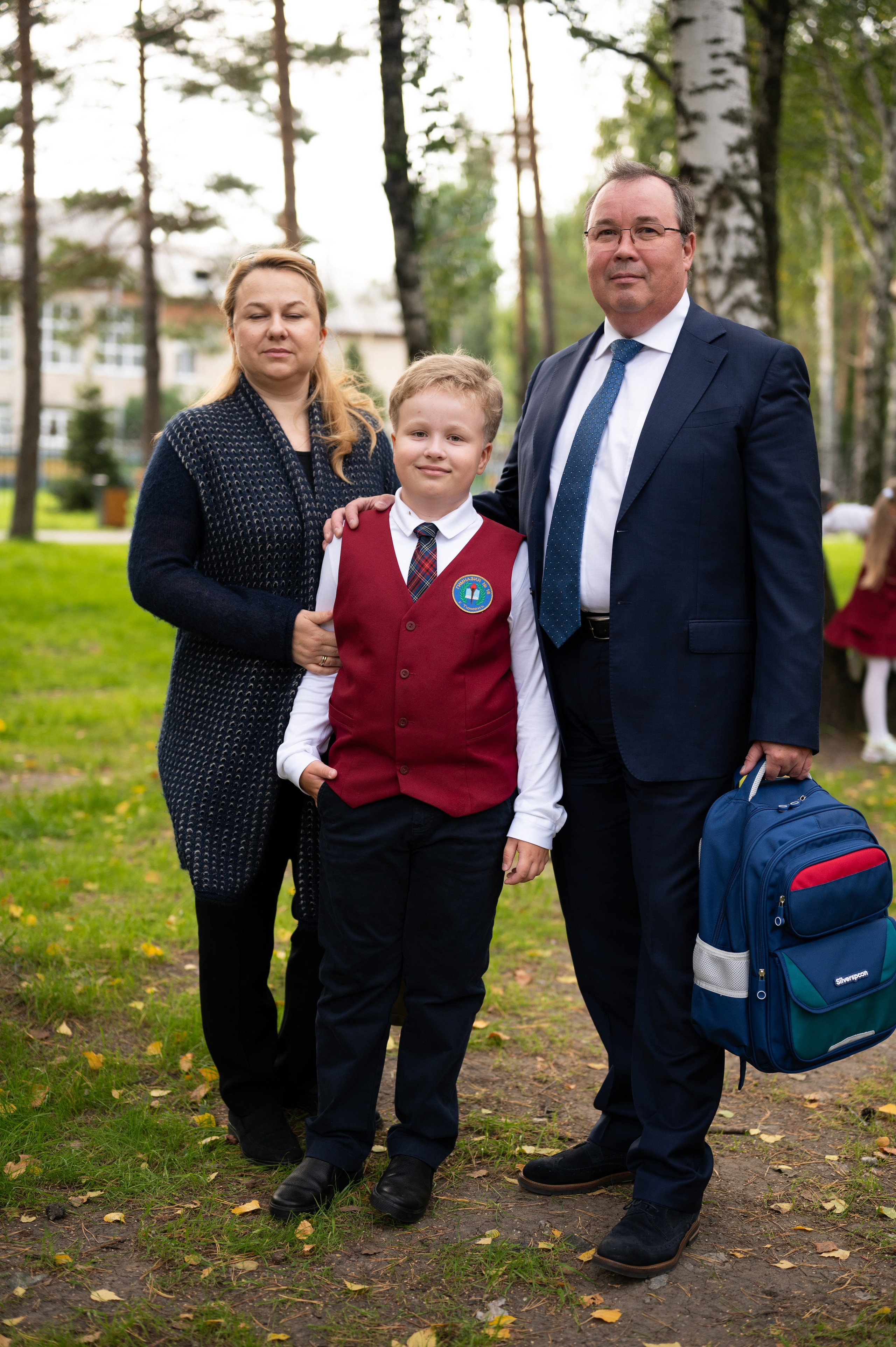 1 сентября 16 гимназия 2 класс (линейка + в классе+ на улице). Фотограф новорожденных, семейный детский в Тюмени Татьяна Морозова