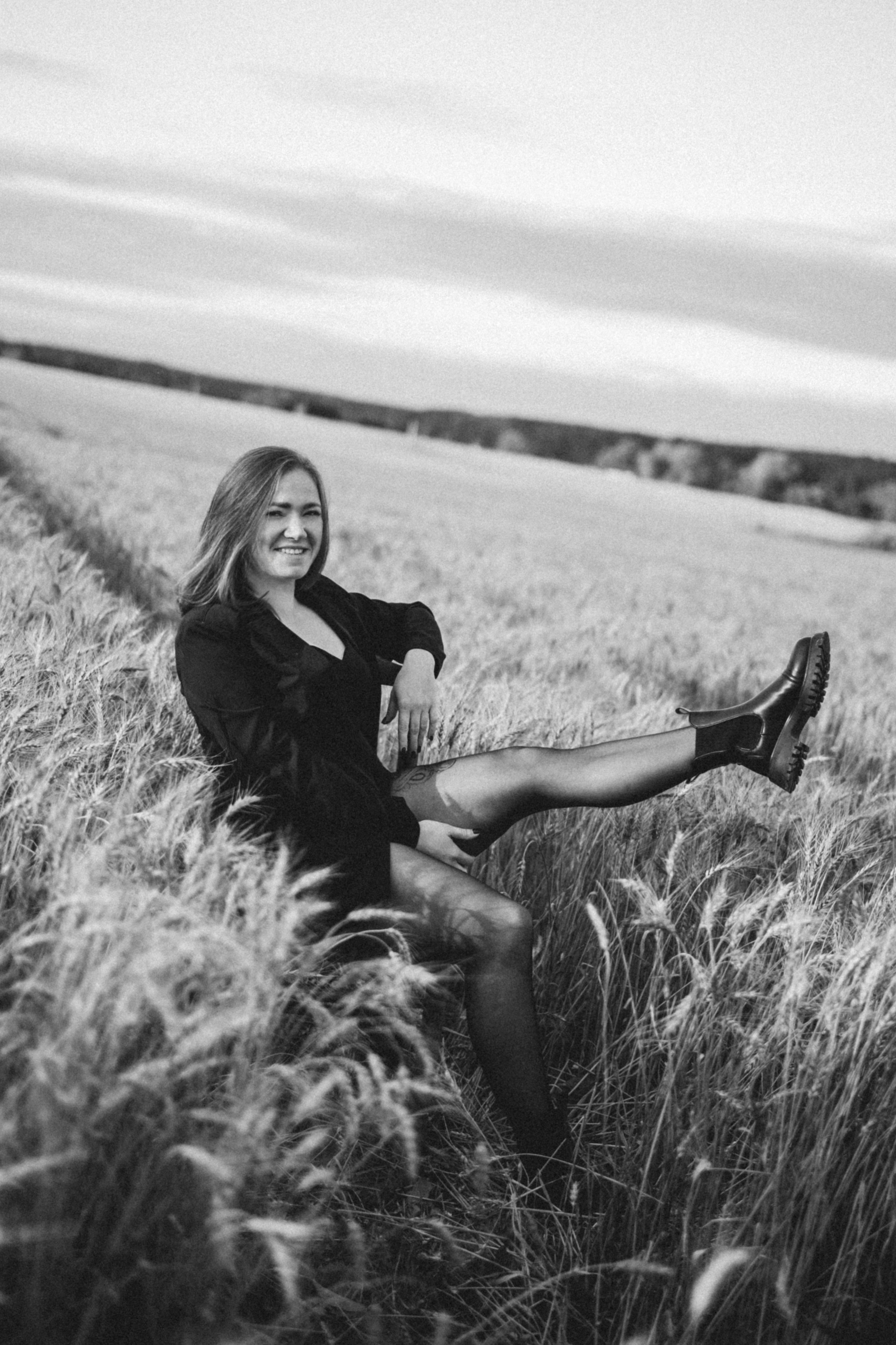 Бунтарка в поле. Фотограф в Тарусе Серпухове Москве Рина Дукежанова