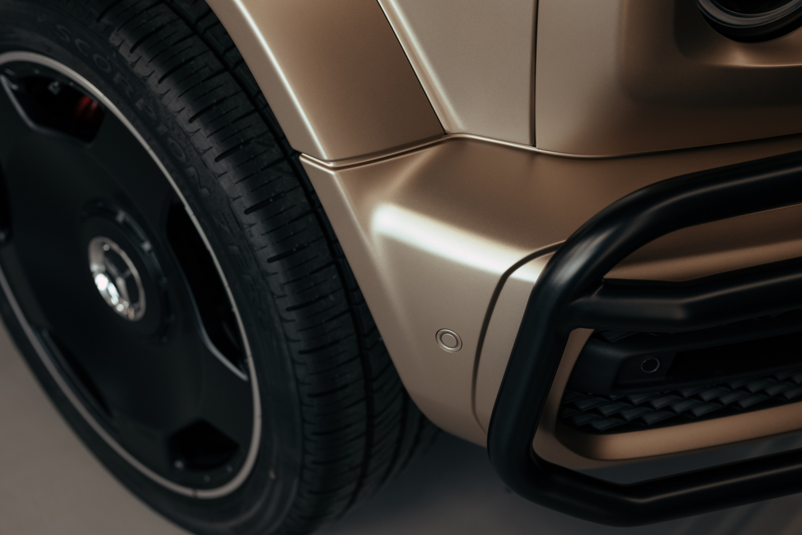 Mercedes G63 Gold. DeLorein