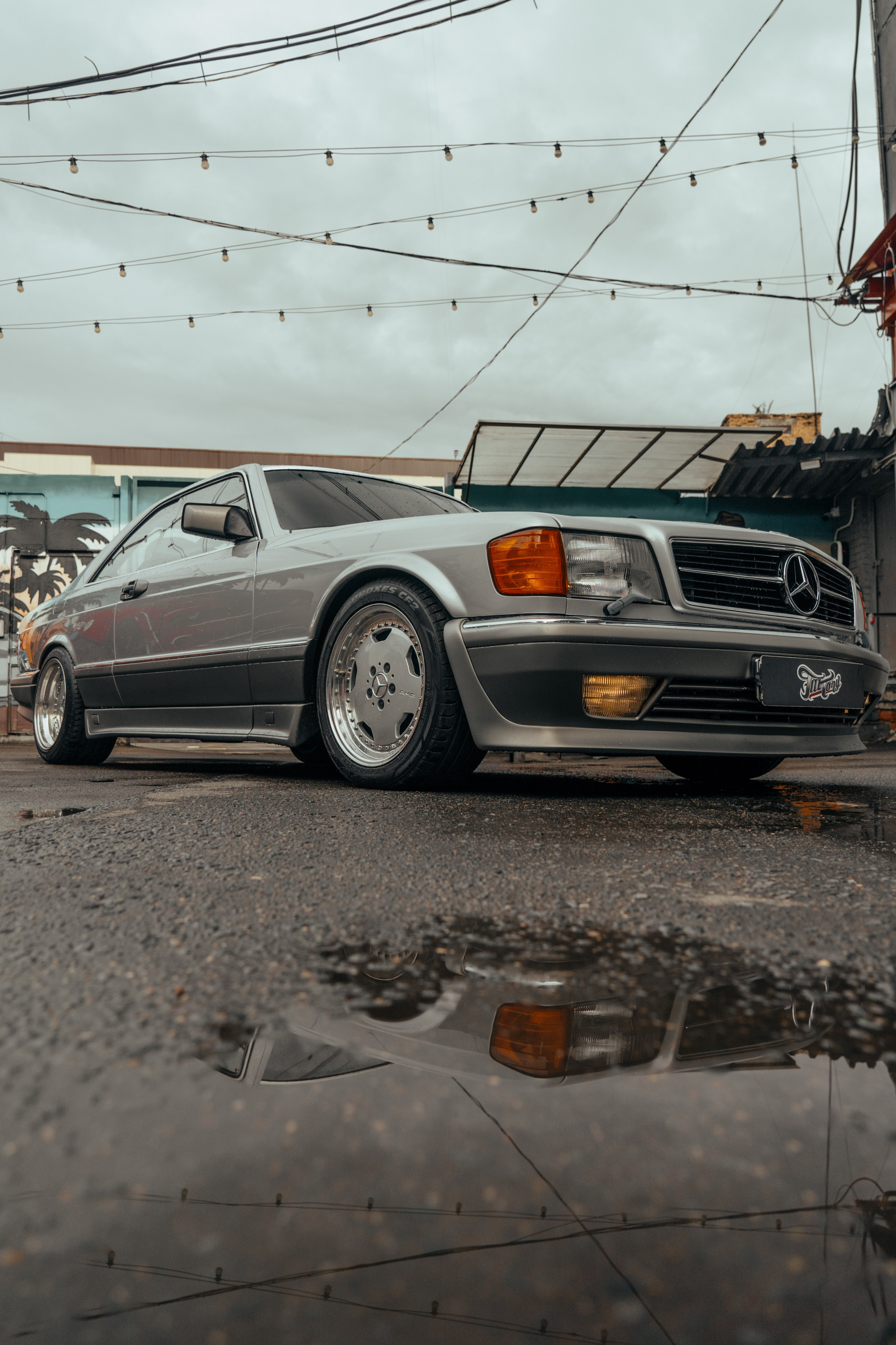 Mercedes SEC W126. DeLorein