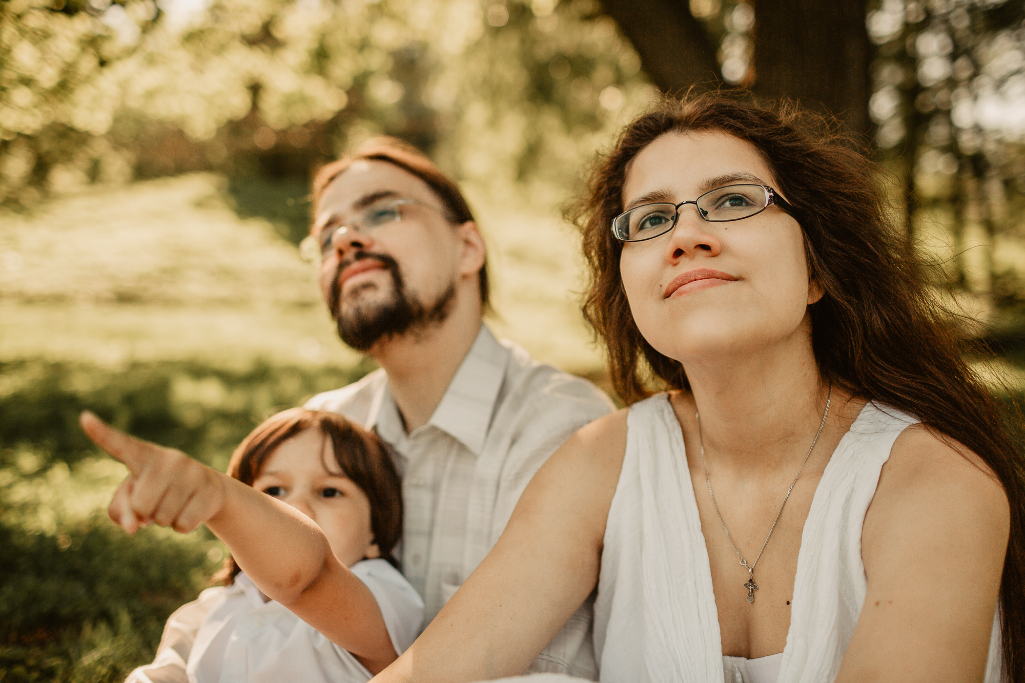 Семейная фотосессия на природе и дома