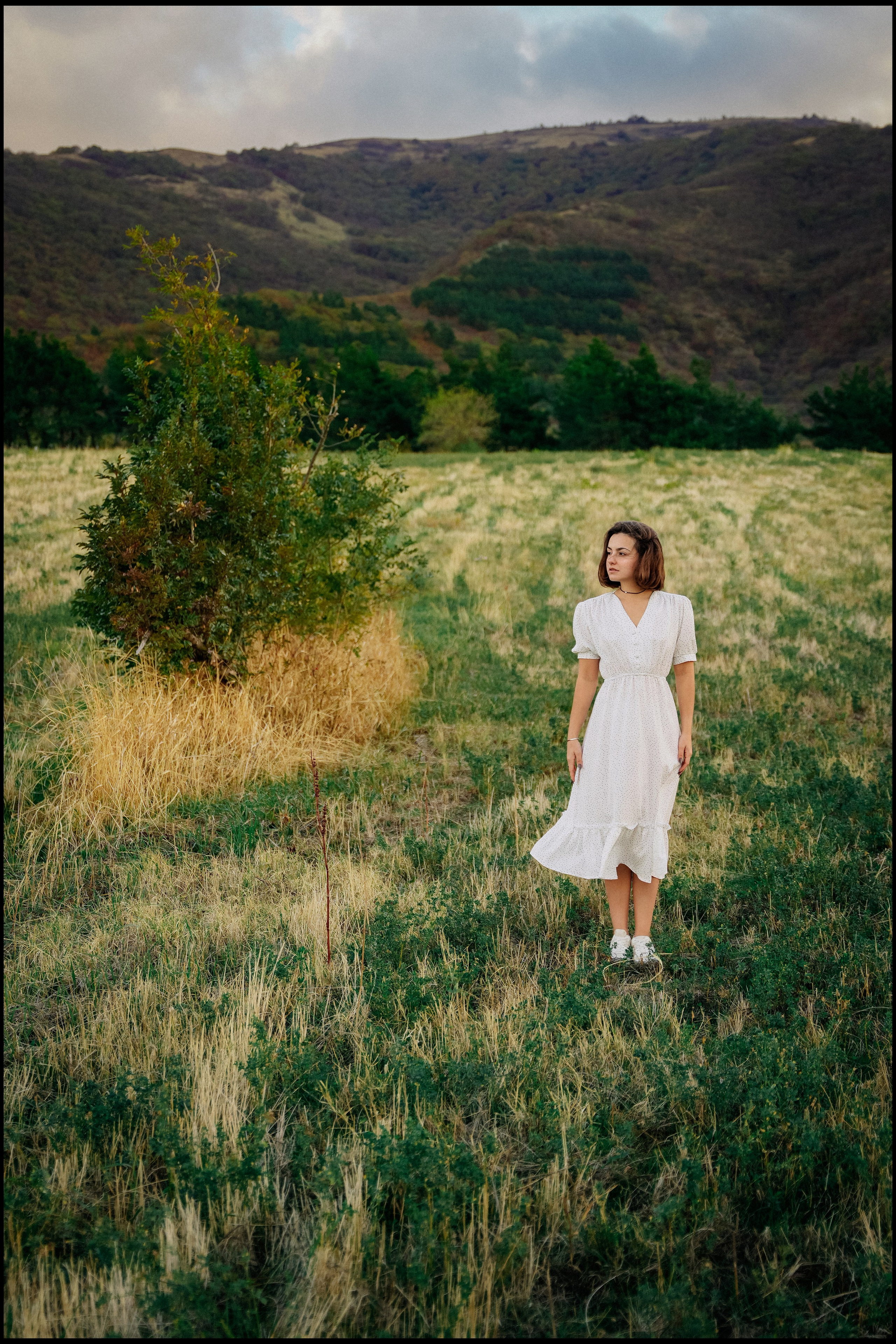 В полях. VISUAL ARTIST · KRONGAUZ ANASTASIA