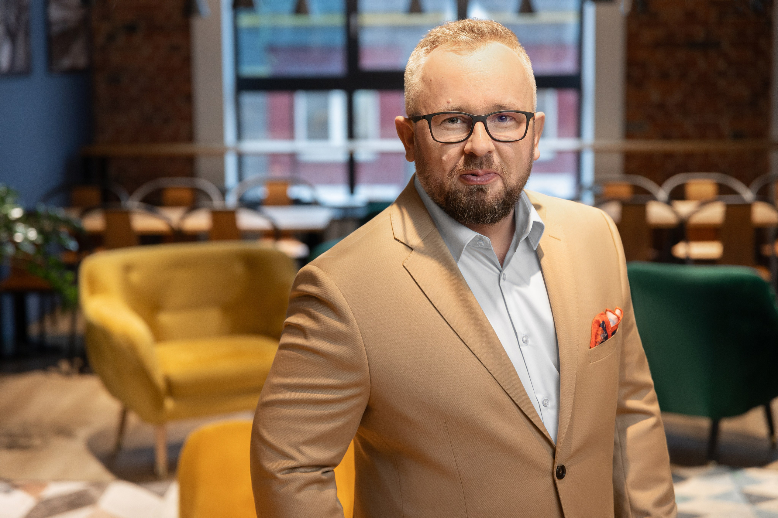 Headshot. Retusher Maryia Buhai