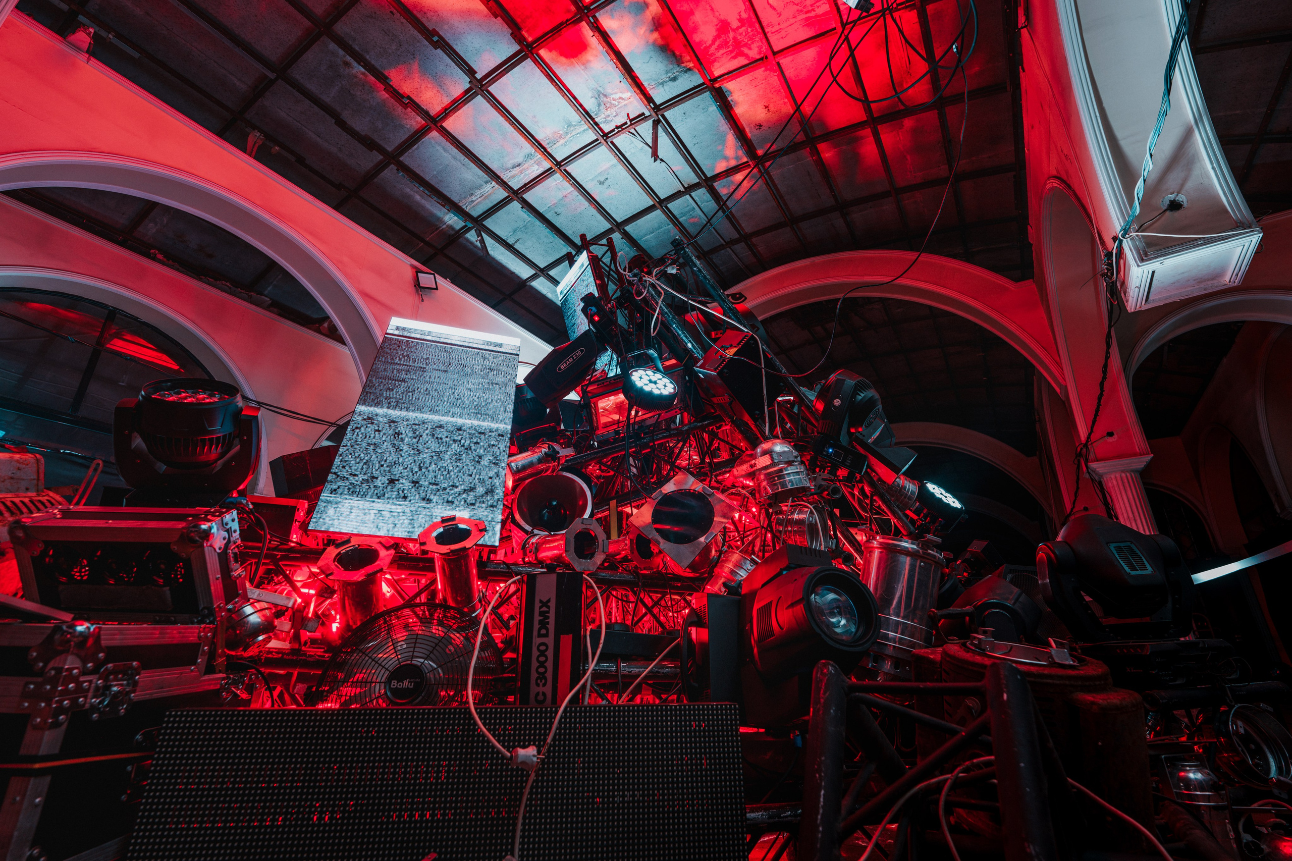 Light is Dead, SILA SVETA. @tomrus: Рустам Шагиморданов — фотограф