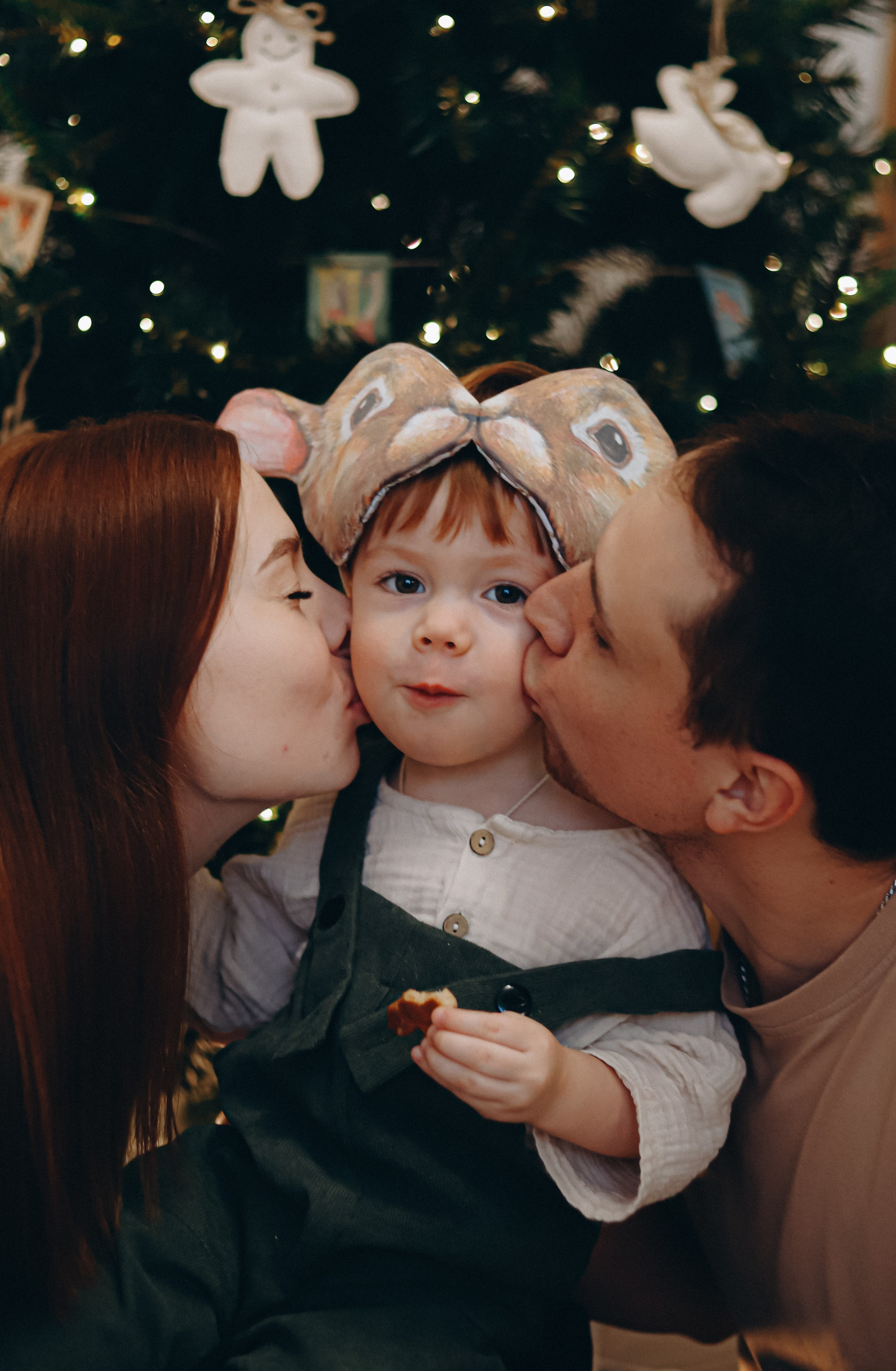 Домашняя новогодняя история. Алексей+Ксения+Дима. Услуги