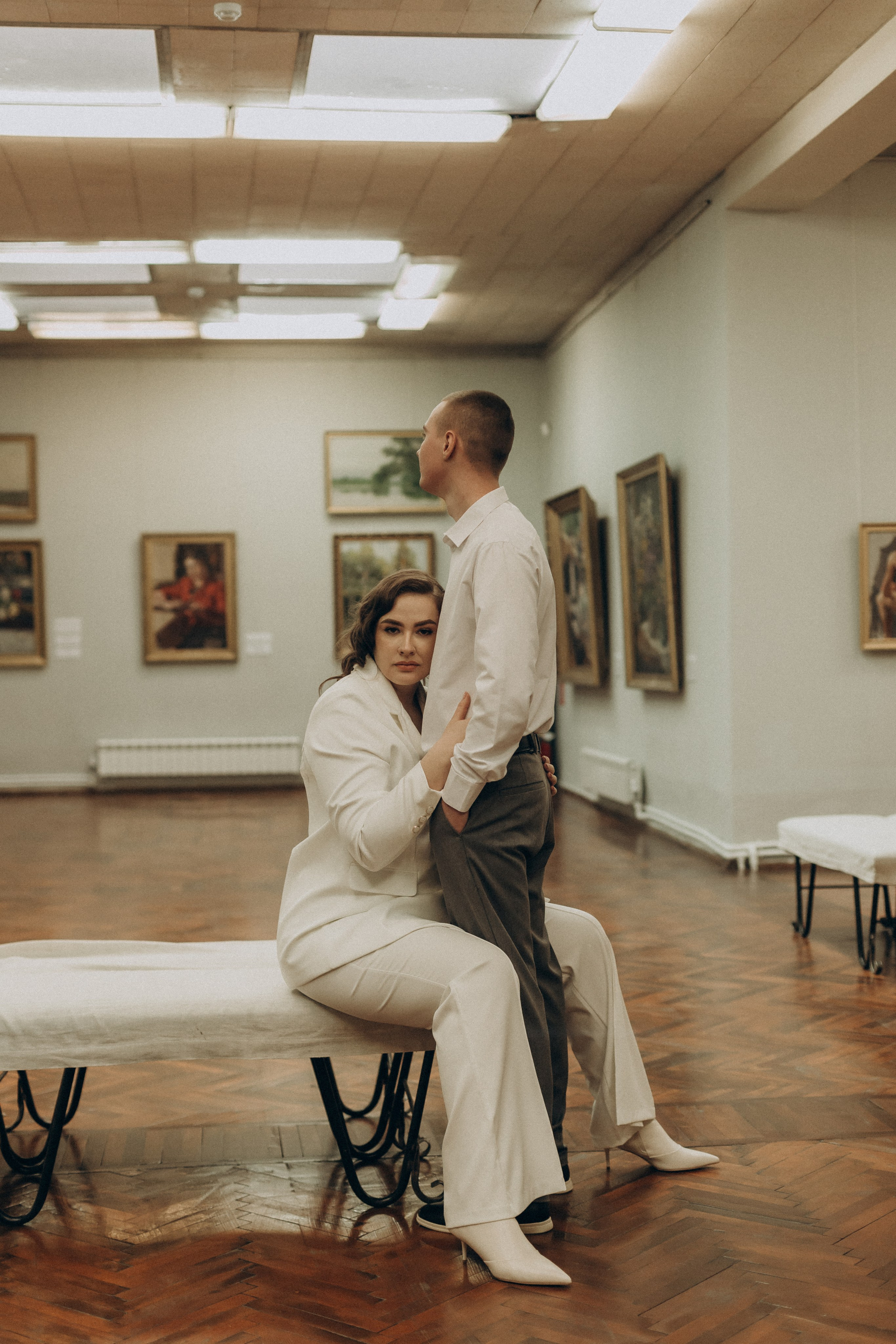 Нежность на фоне искусства. Свадебный фотограф Илья Бринк