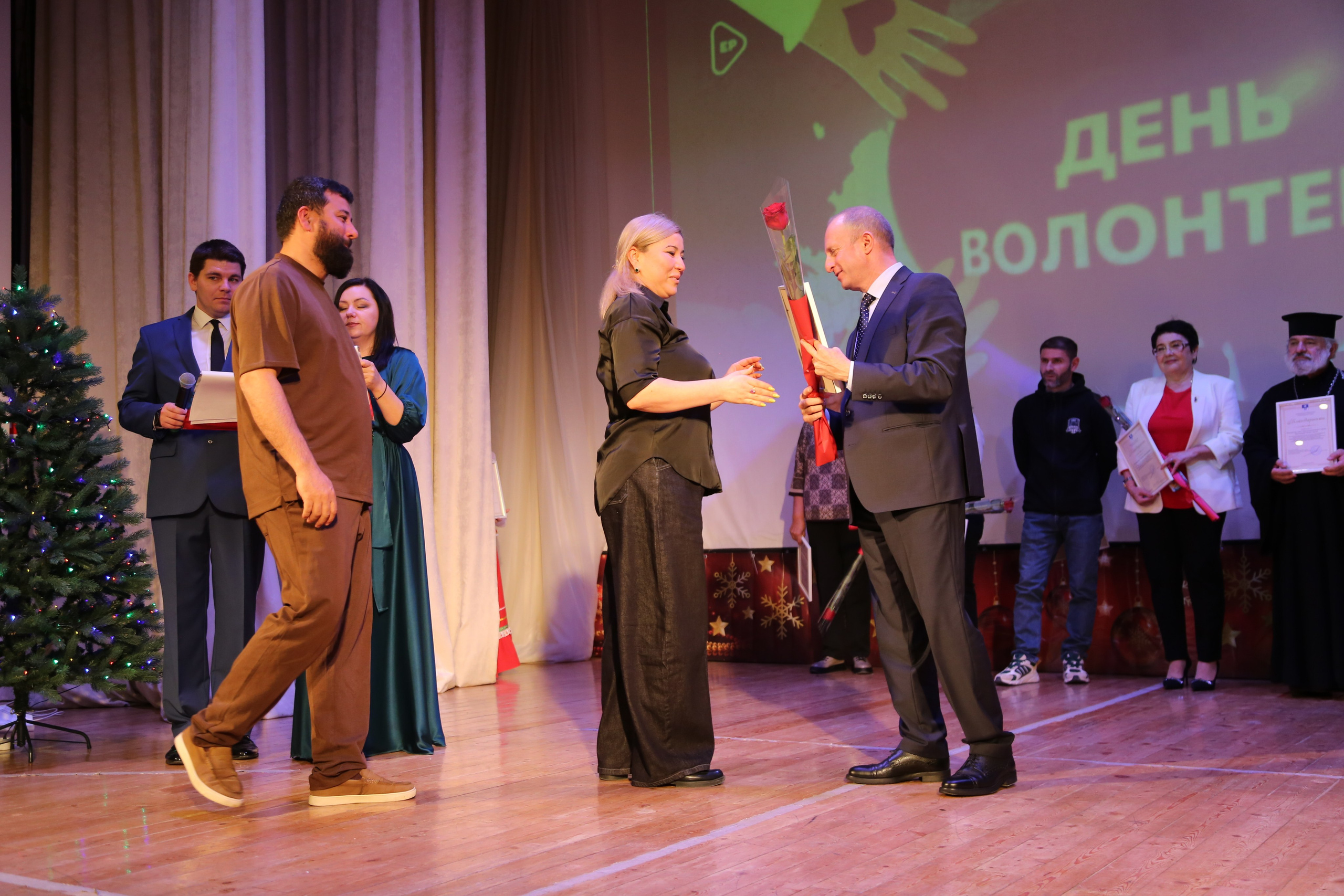 День Волонтёра. Жизнь курорта Кабардинка в фотографиях