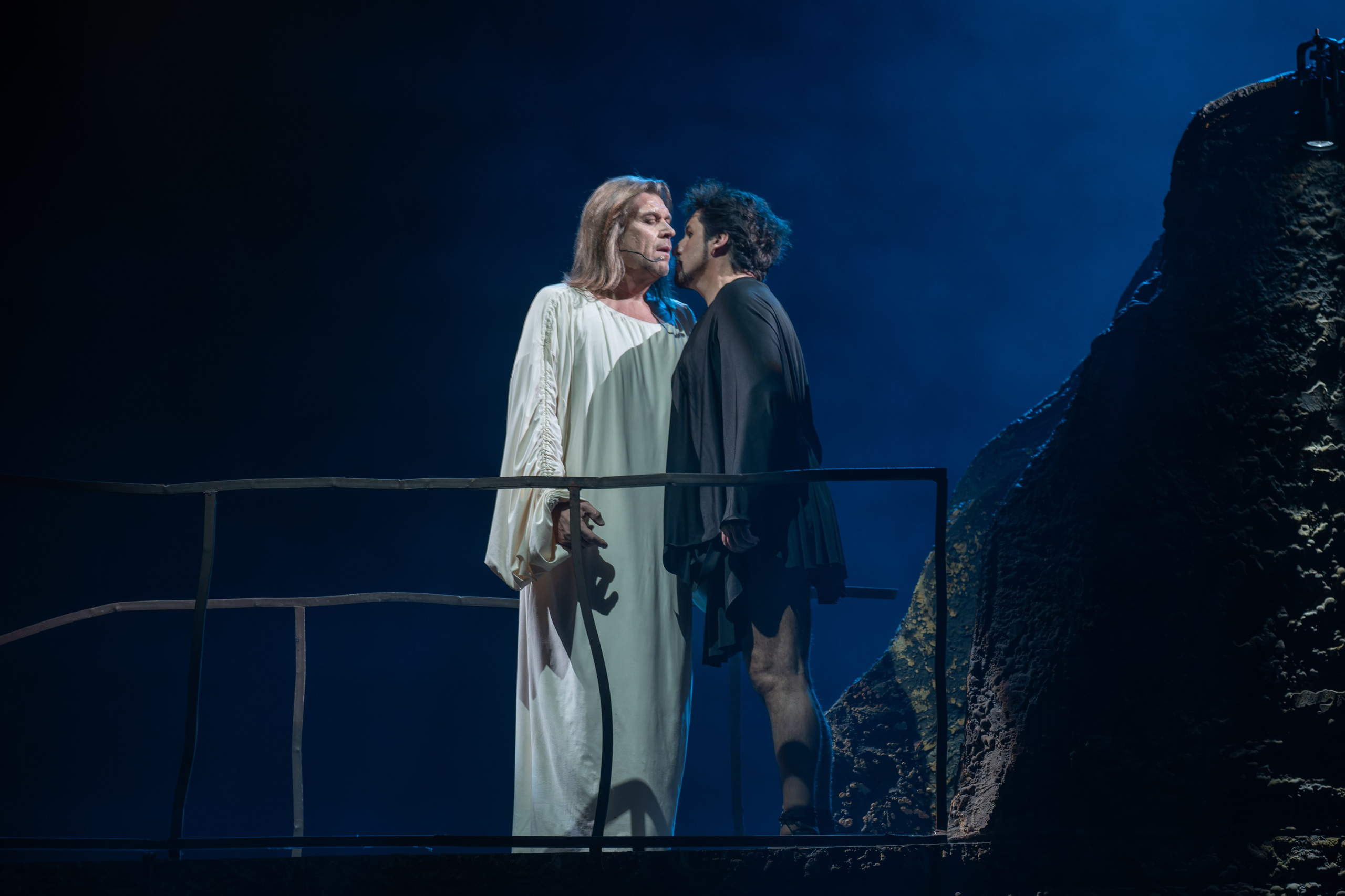 Театр Моссовета: Иисус Христос Супервезда — 35 лет на сцене. Сайт фотографа Сергея Абрамова