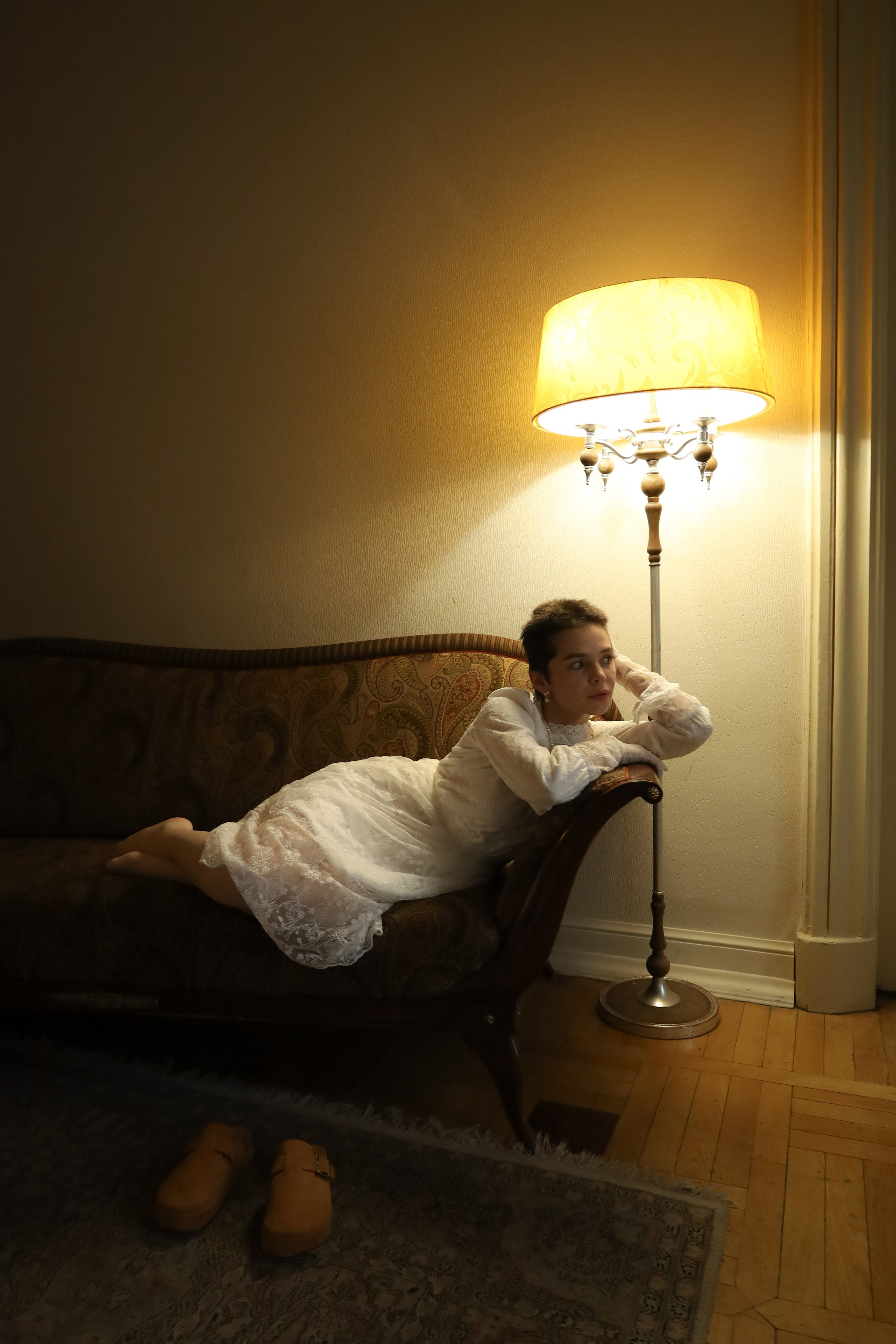 Актриса в особняке. Фотограф Химки Анна Татарских