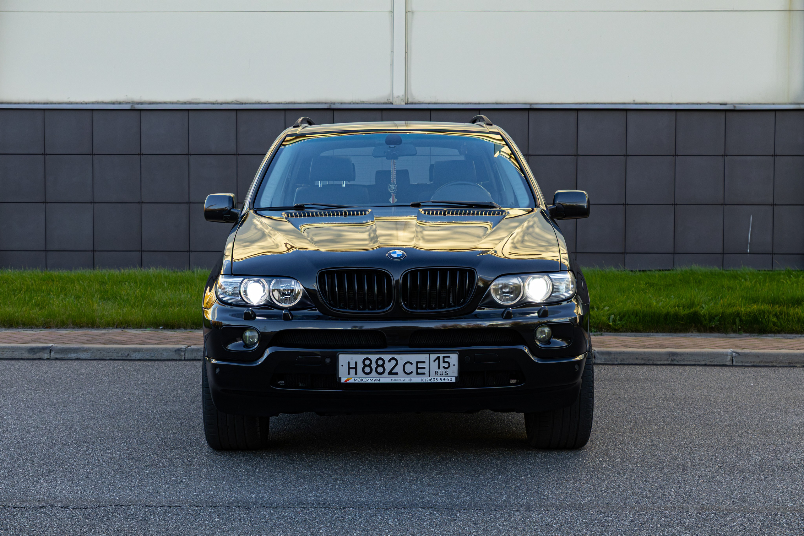 BMW X5. Photo-nk