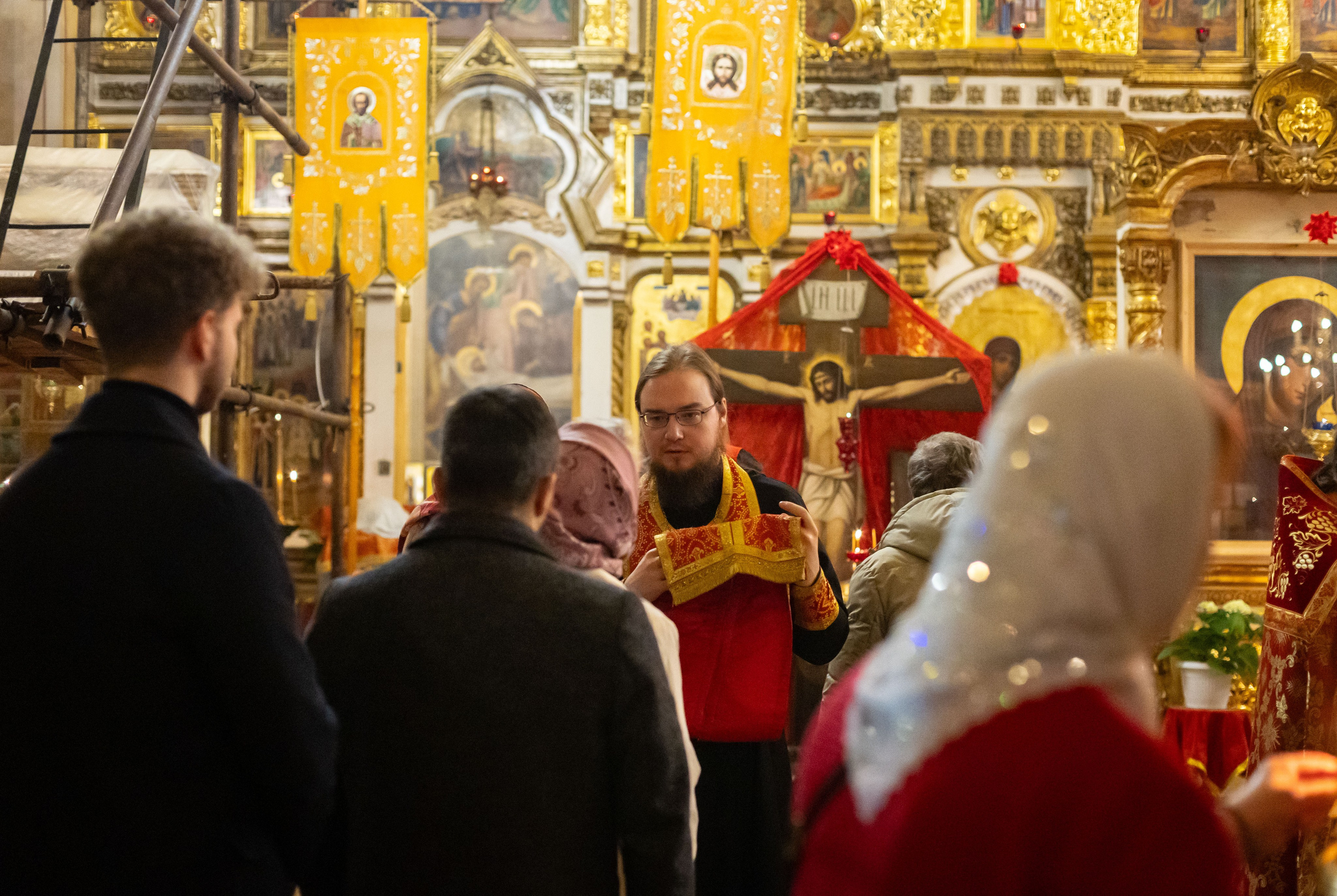 Пасха Воскресенский храм с Ашитково. Семейный и детский фотограф Анна Петракова