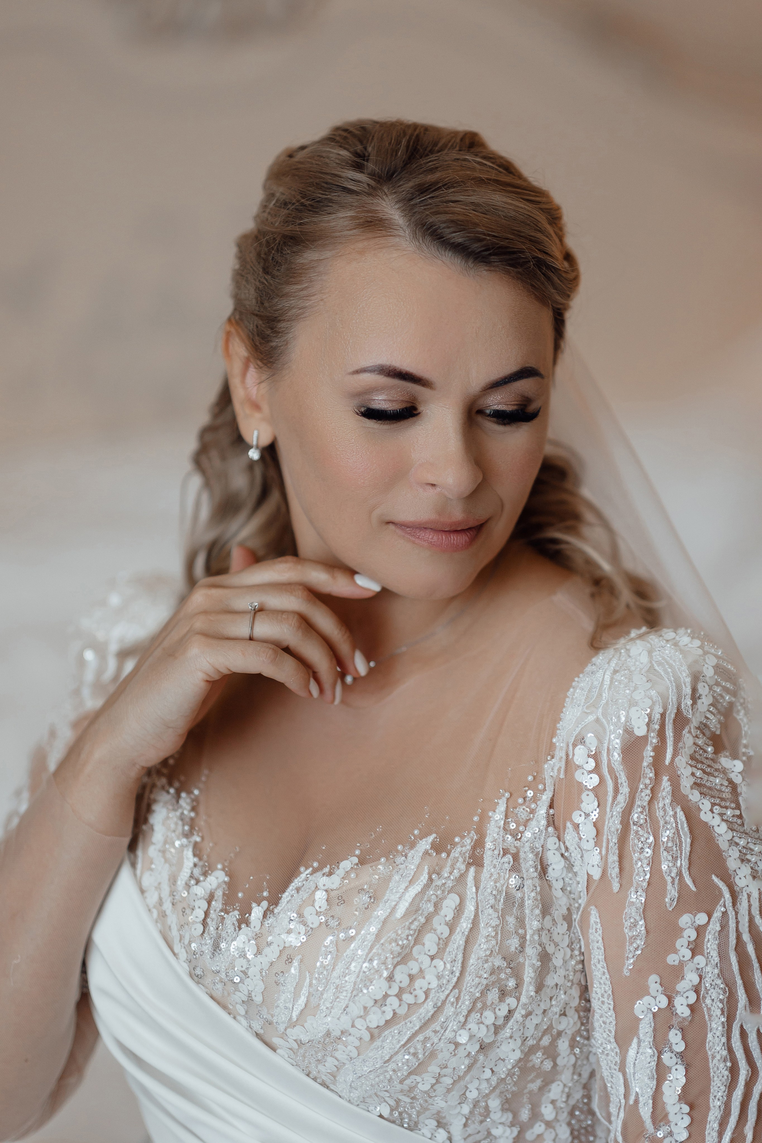 Свадебная фотосессия в Radisson Collection Hotel Moscow. Свадебный фотограф в Москве Дарья Олендарёва