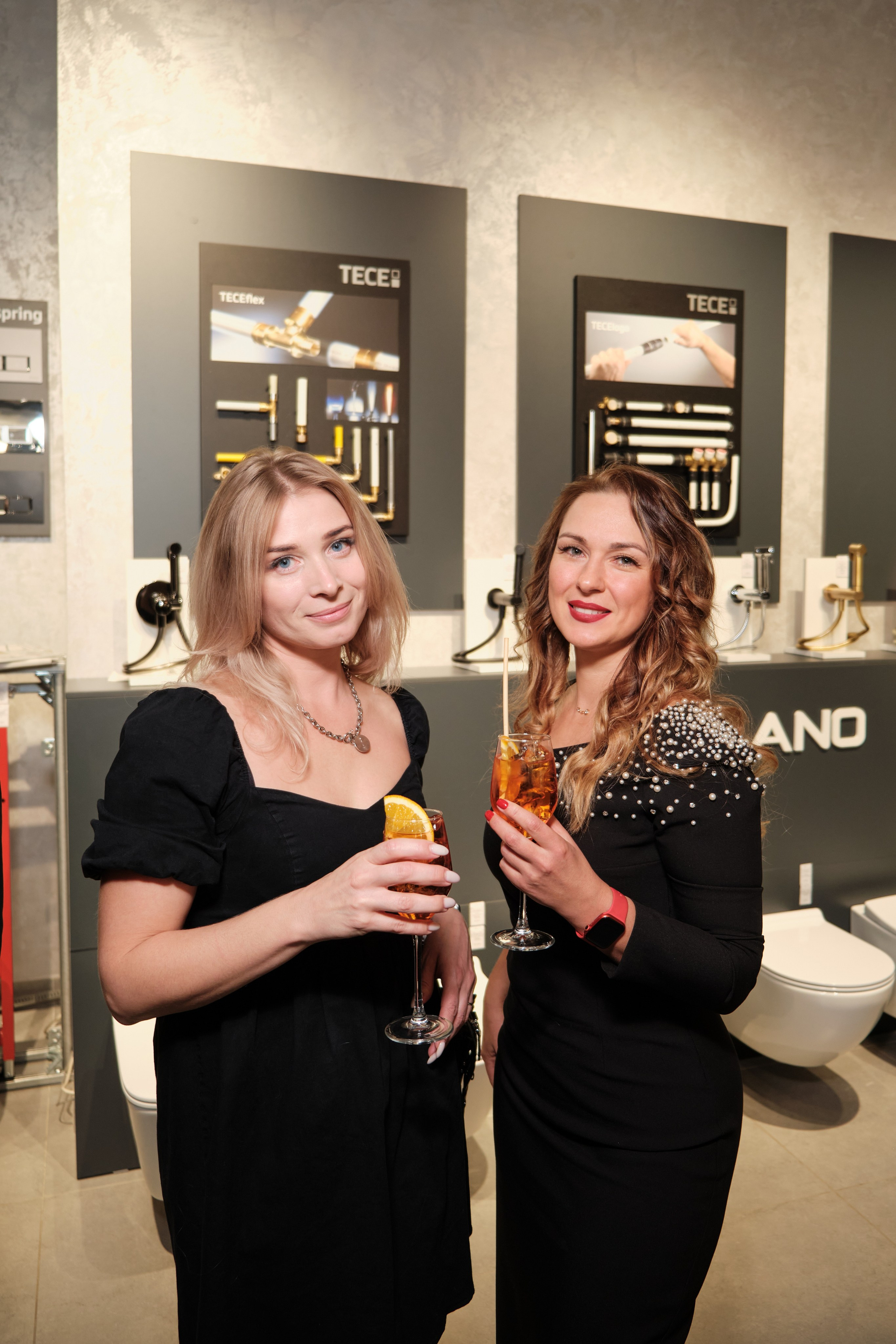 Открытие салона 100 градусов. Антон Ив