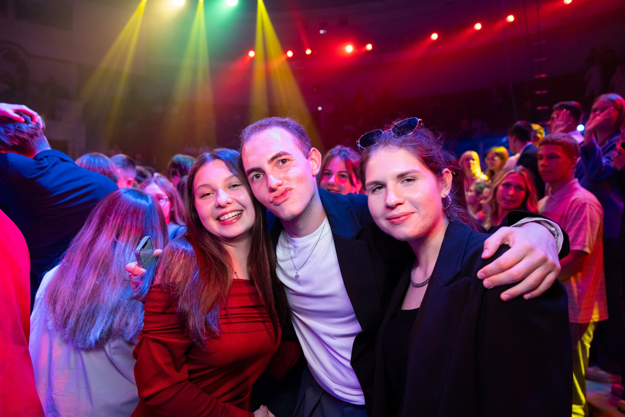 Городской бал выпускников (24 июня 2025). Репортажный фотограф Алексей Пирязев