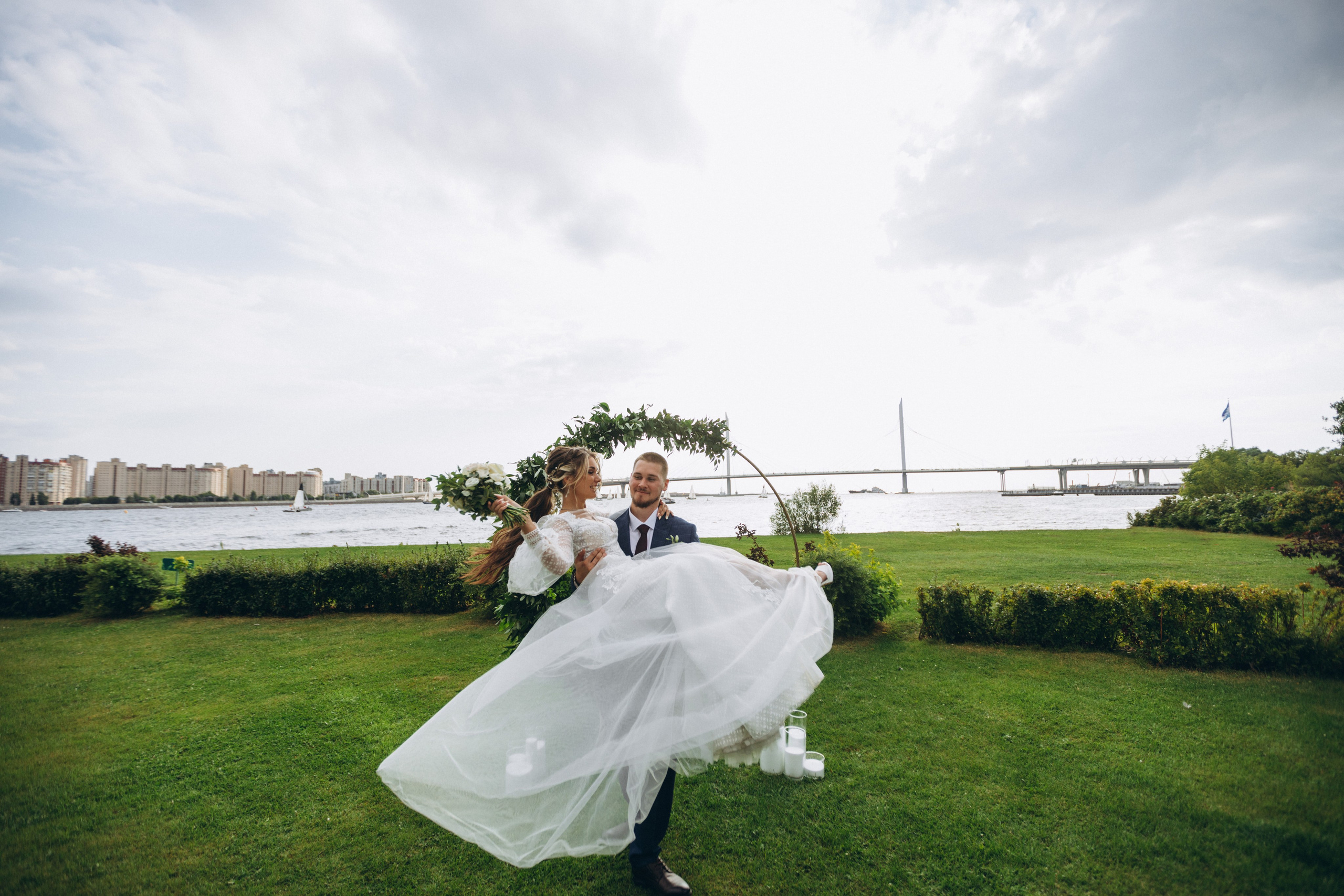 Фотографии 2023 года. Свадебный и семейный фотограф в Санкт-Петербурге Яцына Юрий. Видеоопер