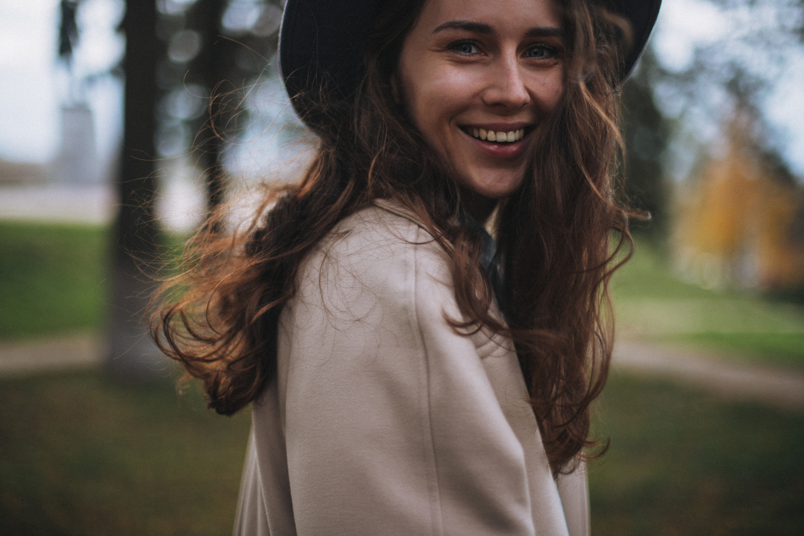 Яна и Теона. Главная