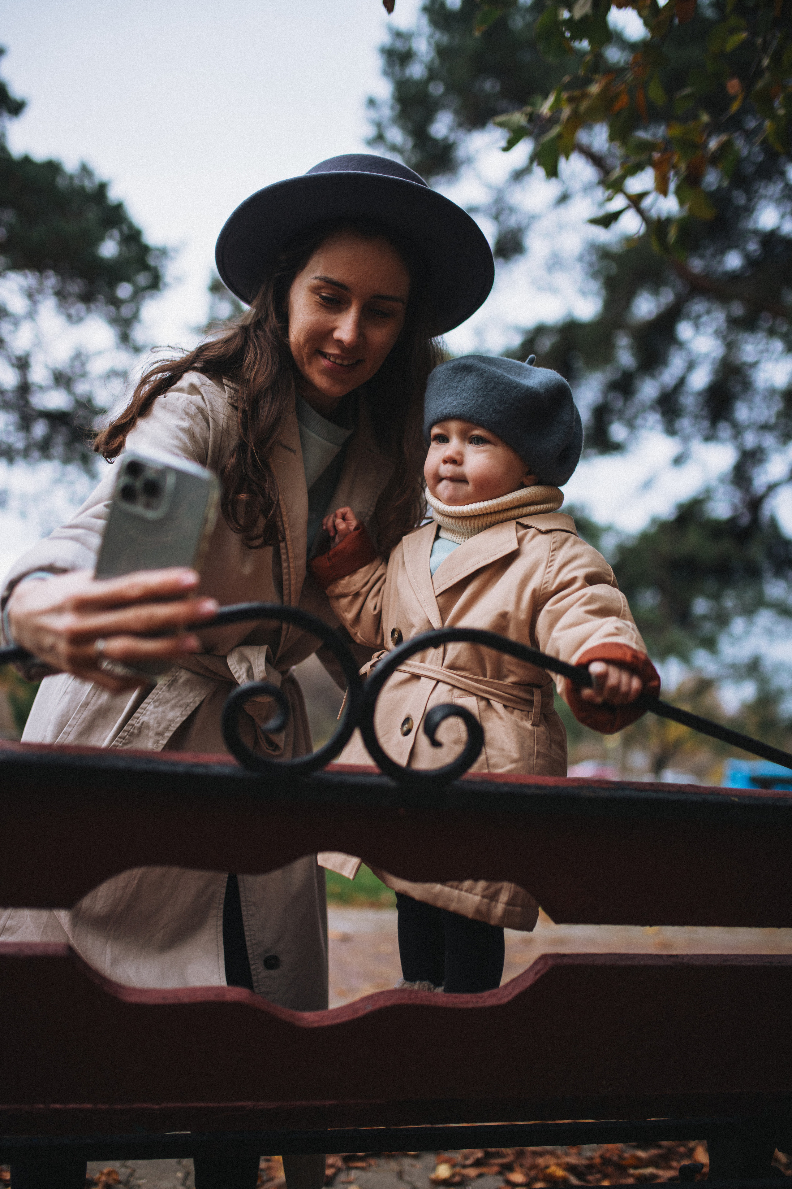 Яна и Теона. Главная