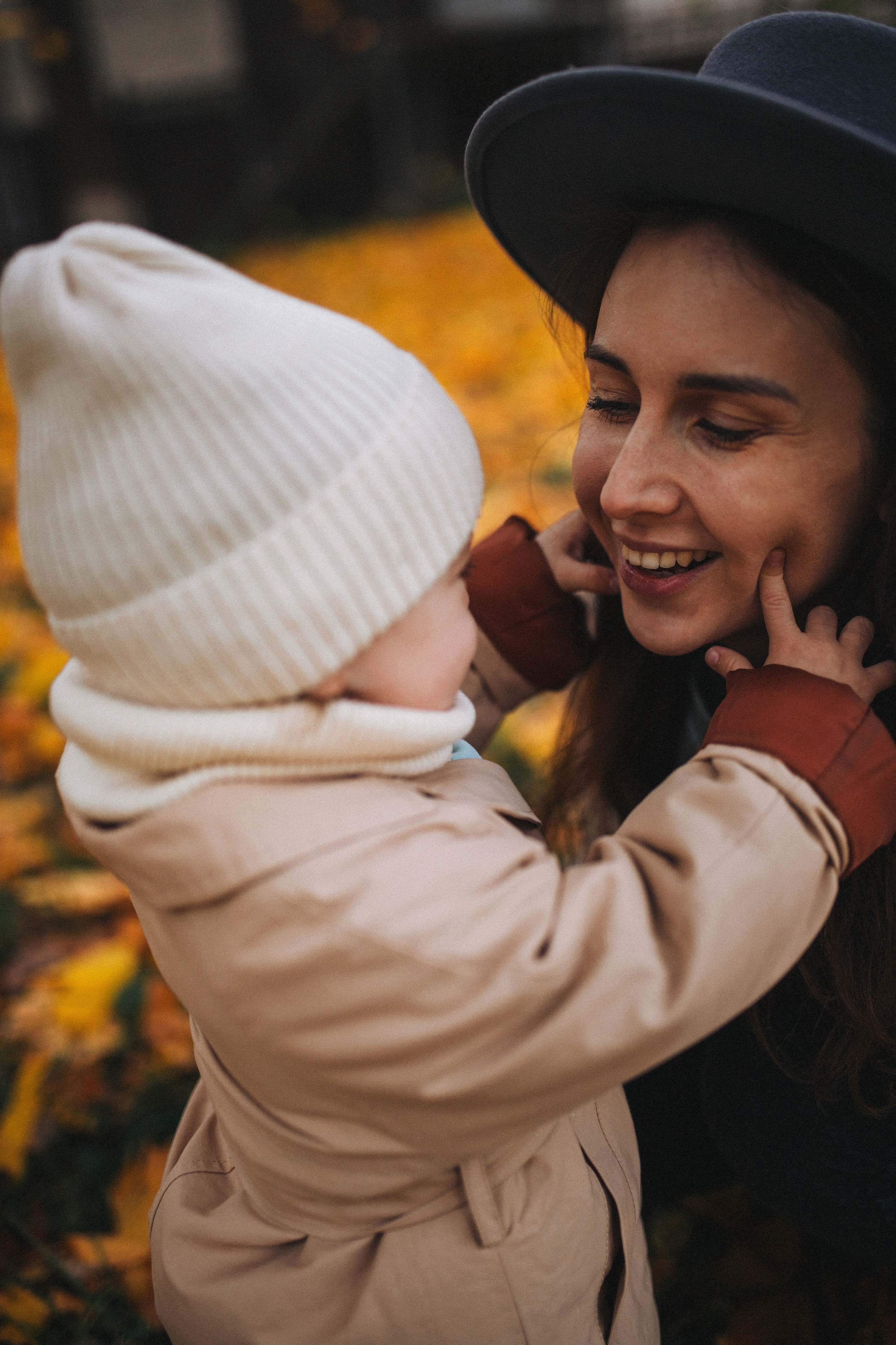 Яна и Теона. Главная