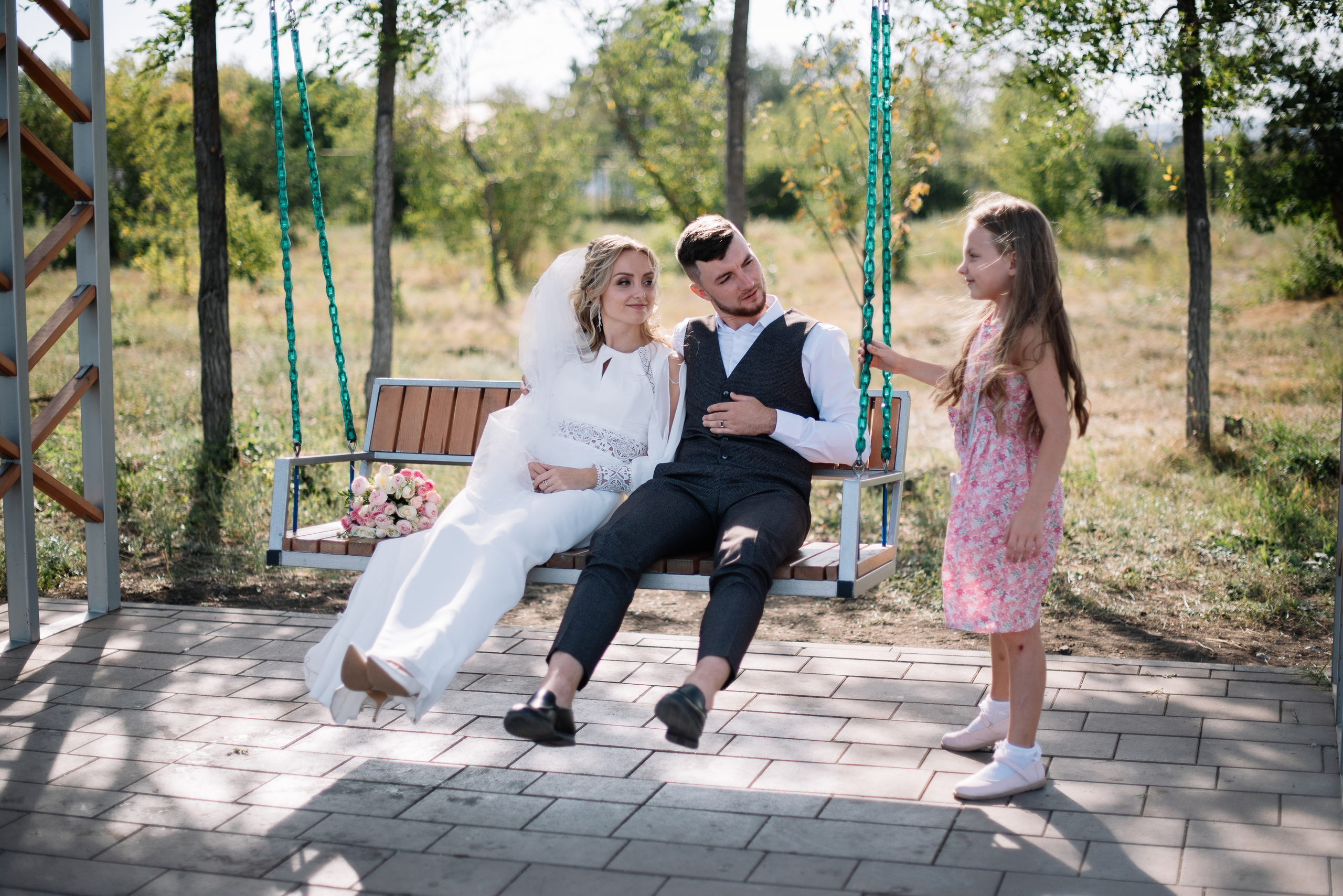 Влад и Ксения, 03.09.2022. Свадебный фотограф в Сибае Елена Самарина