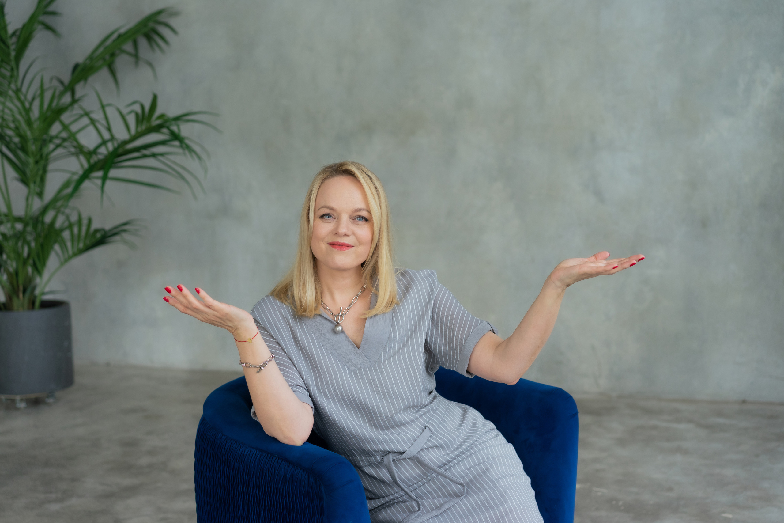 Ирина — эксперт по продажам. Фотограф Москва Илюткина Евгения ilutkina.evgenia