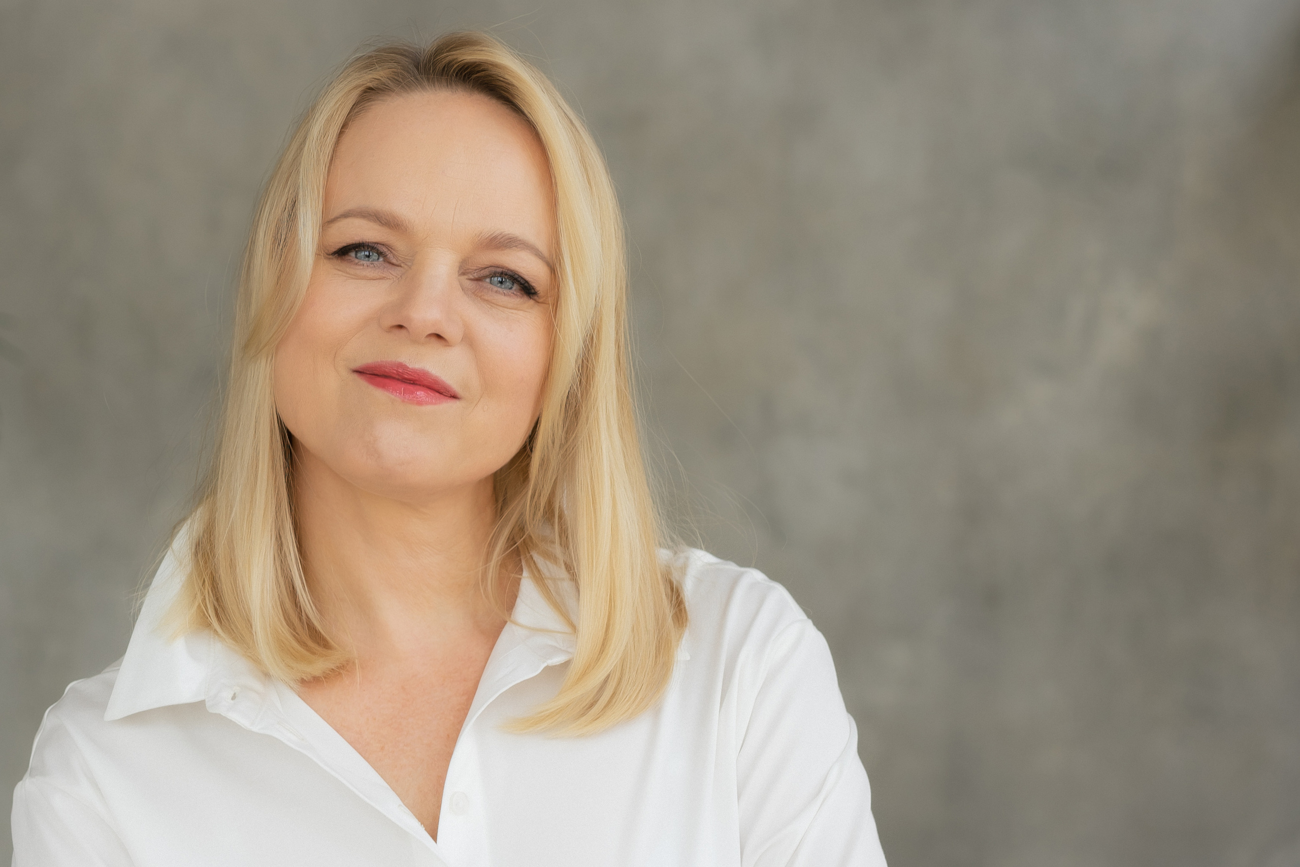 Ирина — эксперт по продажам. Фотограф Москва Илюткина Евгения ilutkina.evgenia