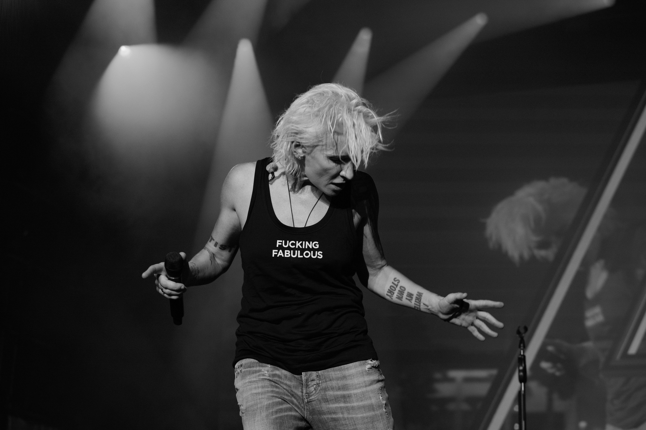 Диана Арбенина (группа «Ночные снайперы») — Москва, МТС Live Лето 2024. RedGeek - блогер и стручњак за образовање и ИТ Кирил Ситнов