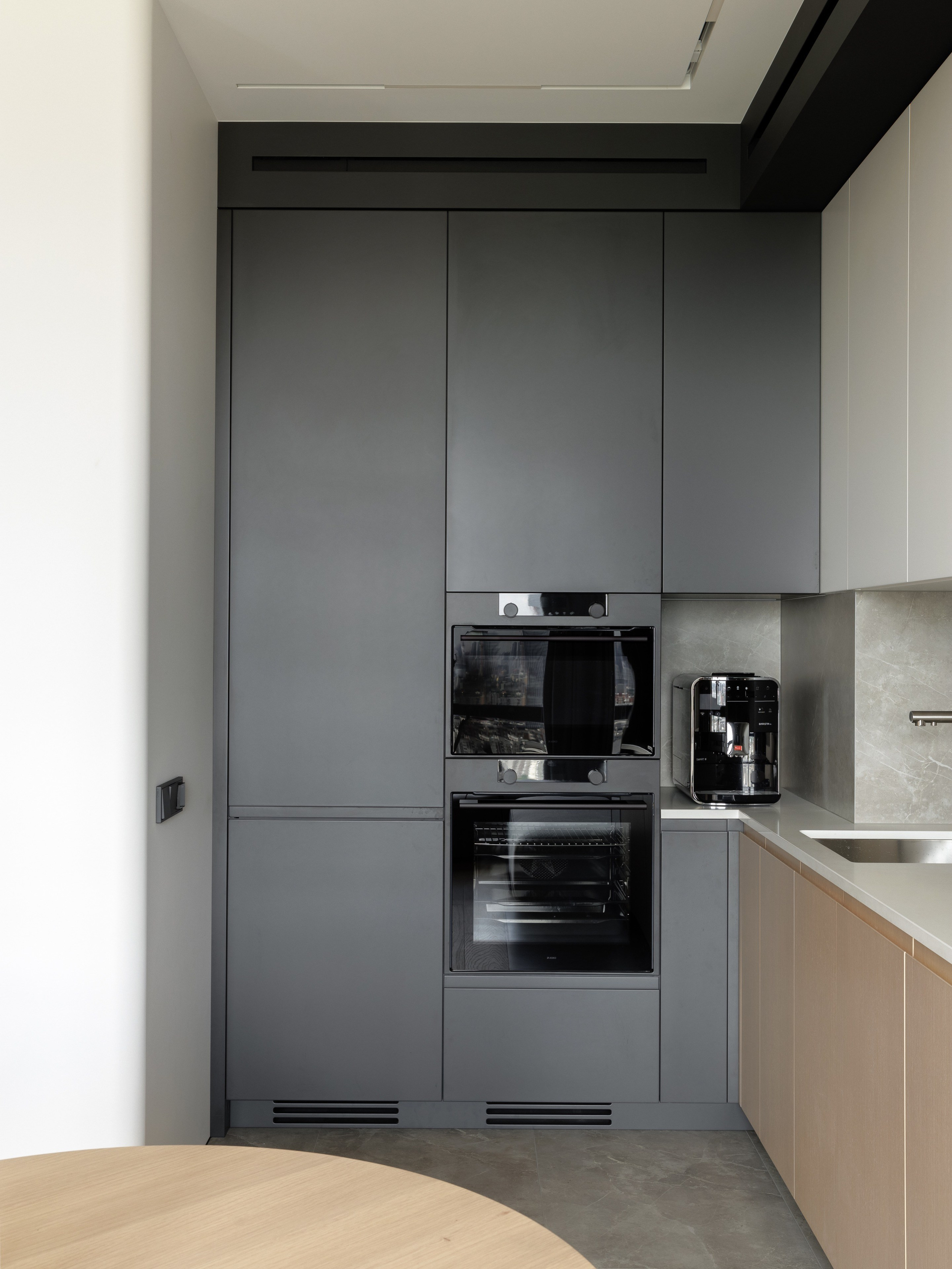 Apartment of 42 sq.m in the residential complex Wellton Towers. Commercial photographer | Anton Ermakov