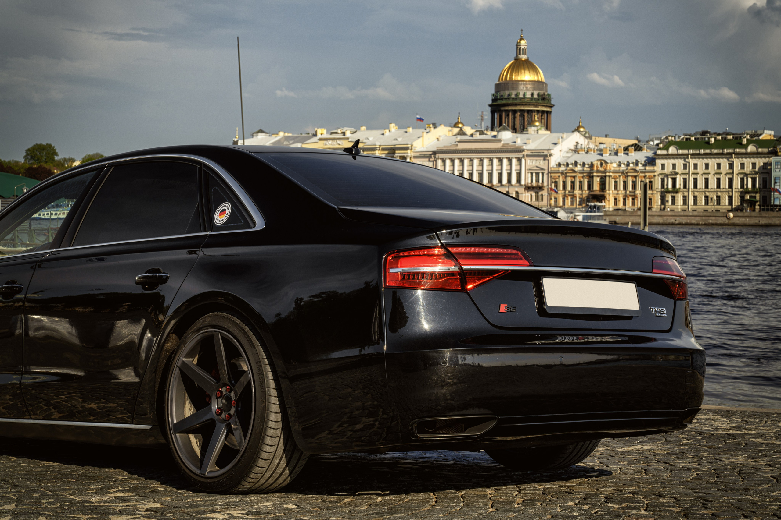 Audi A8 D4. Антон Незримый | Фотограф в Санкт-Петербурге