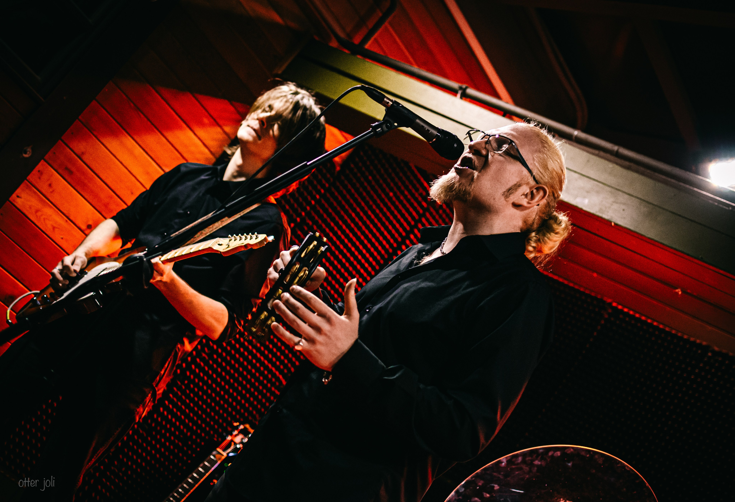 Голова Муэссы | Китайский лётчик Джао Да. Концертный репортёр Валерия Сафина