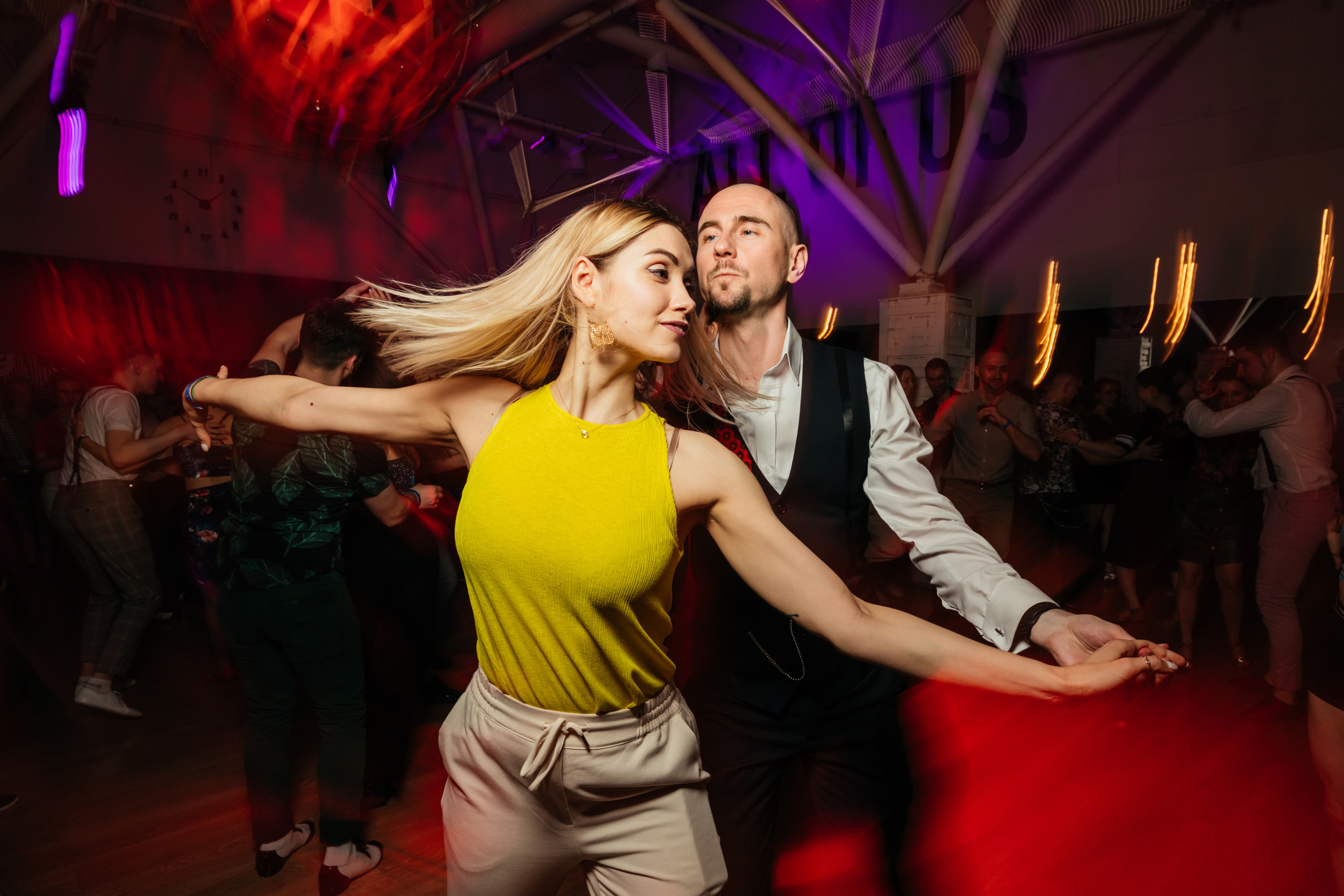 О ТАНЦАХ. Свадебный и семейный фотограф в Москве Анастасия Карасева