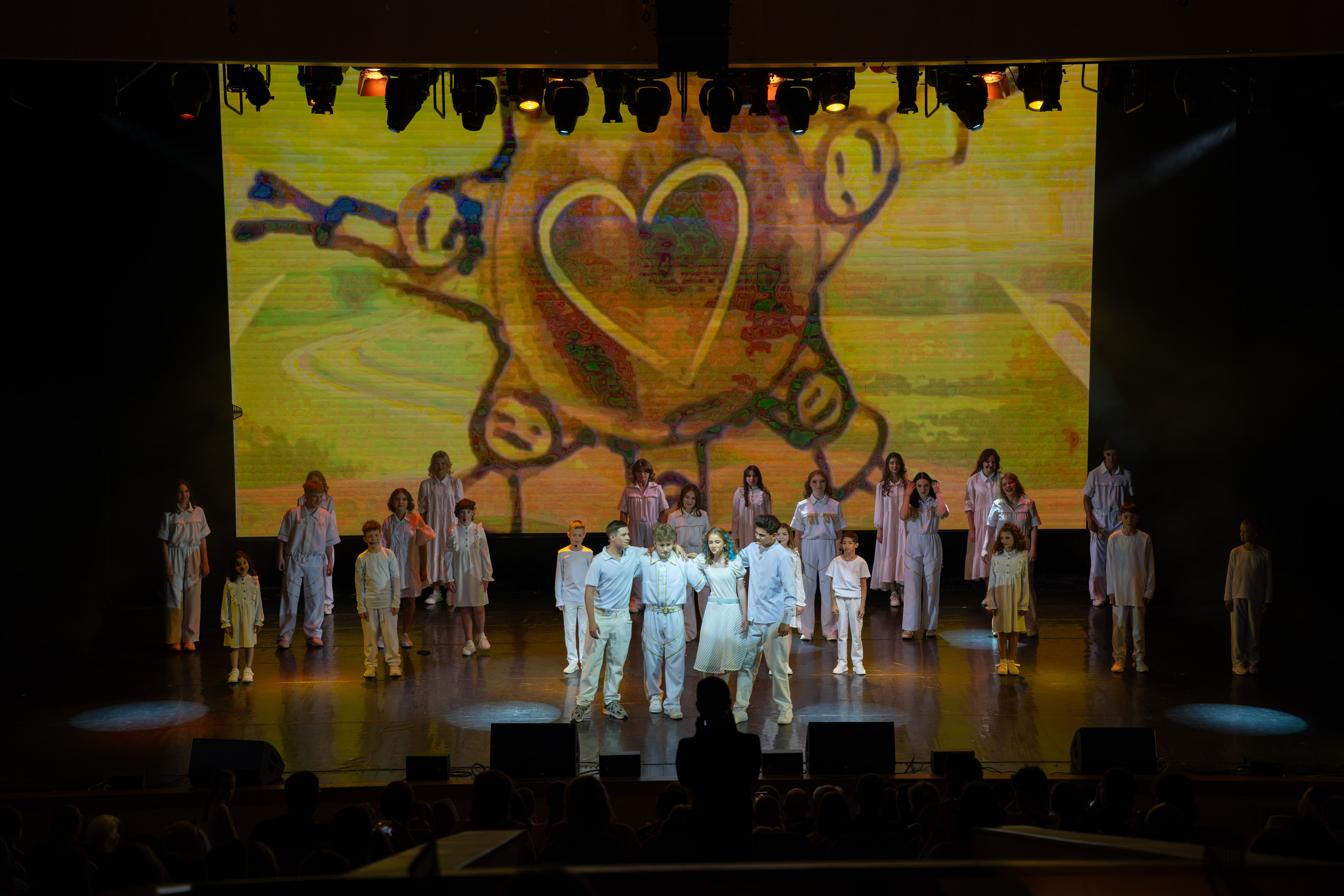 Съёмка благотворительного спектакля «Новая история деревянного мальчика». «Студия DRONAVT`s» — видеосъёмка и фотография г. Москва