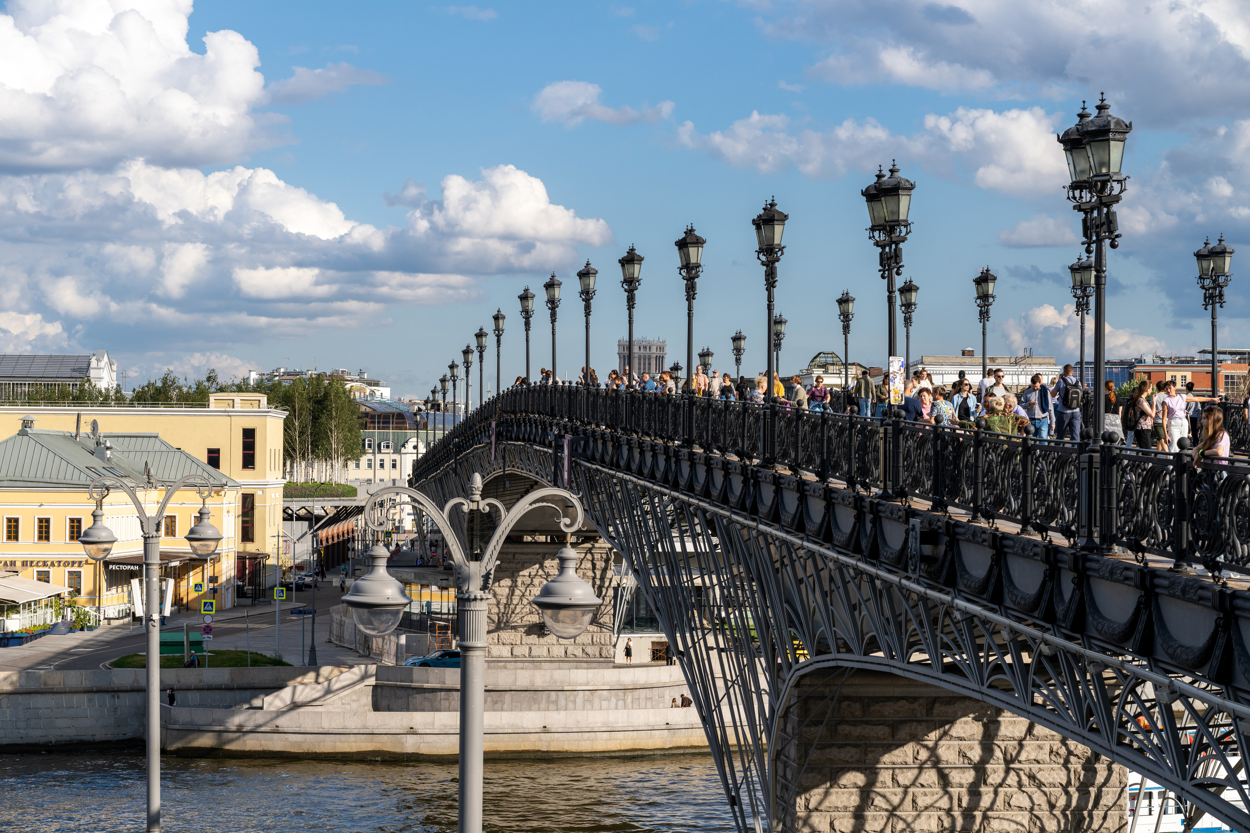Патриарший мост в Москве