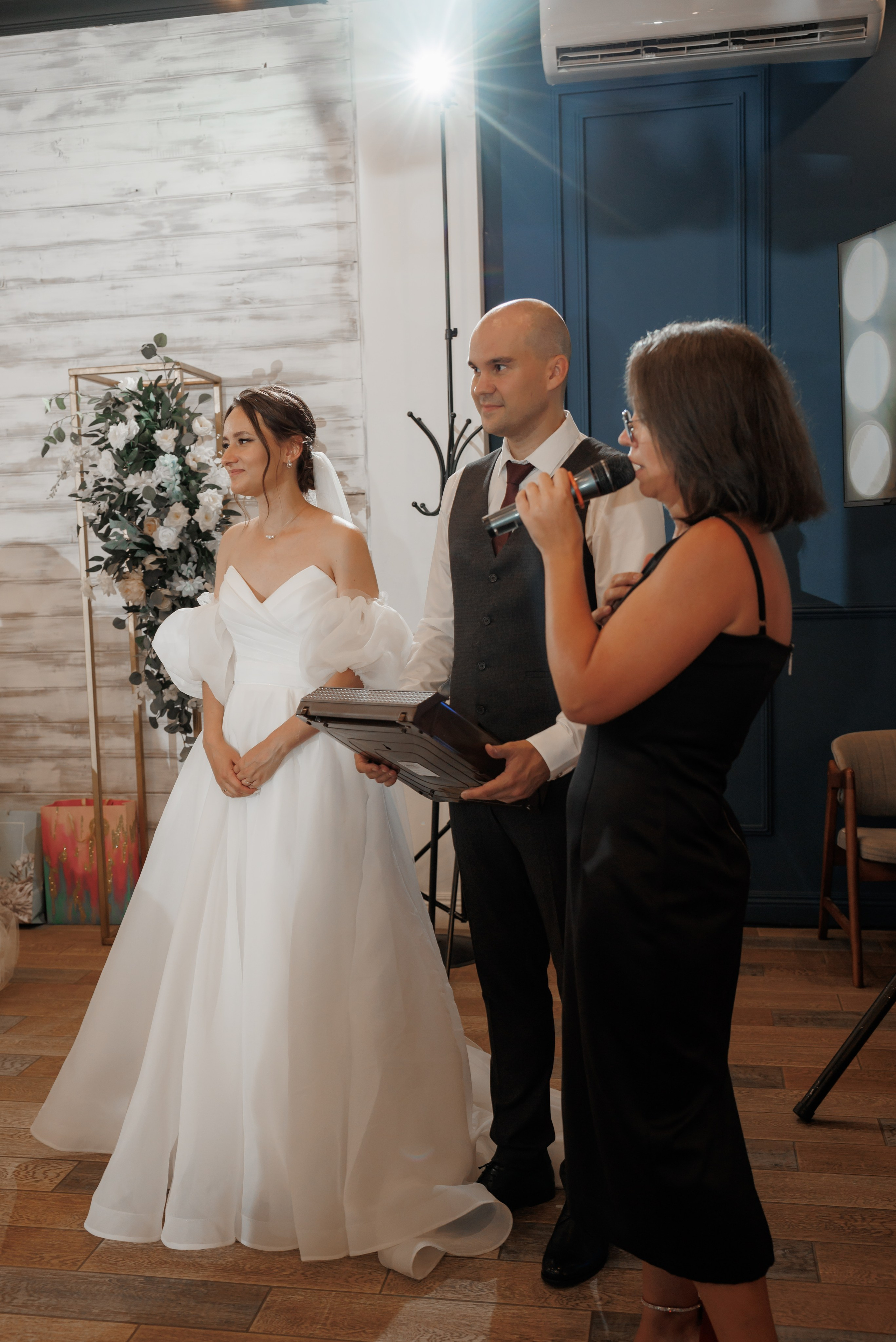 Полина и Дмитрий, загородный клуб «Барин», ЗАГС в г. Пушкино. Свадебный и репортажный фотограф (Москва, Королев и другие)