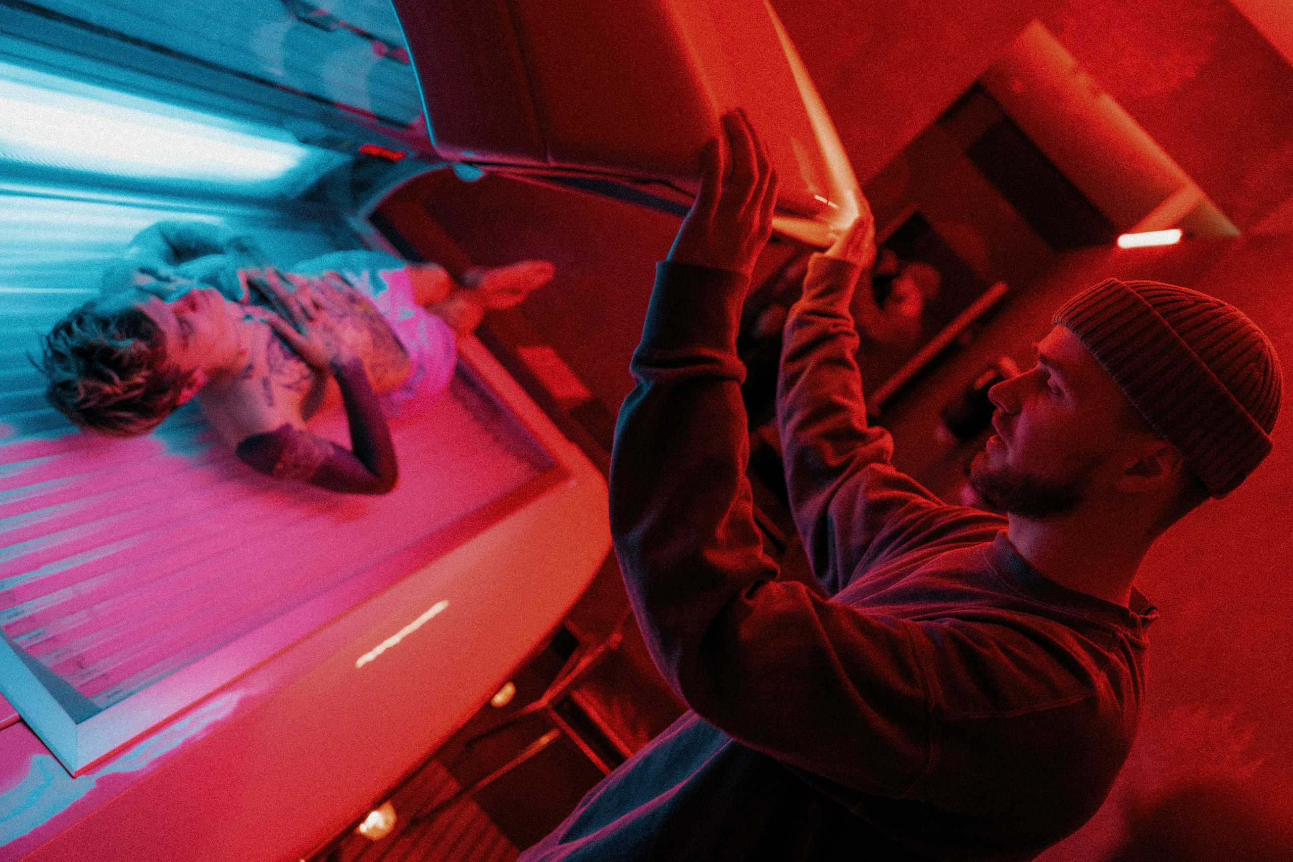 Loweliness. Backstage. @tomrus: Рустам Шагиморданов — фотограф