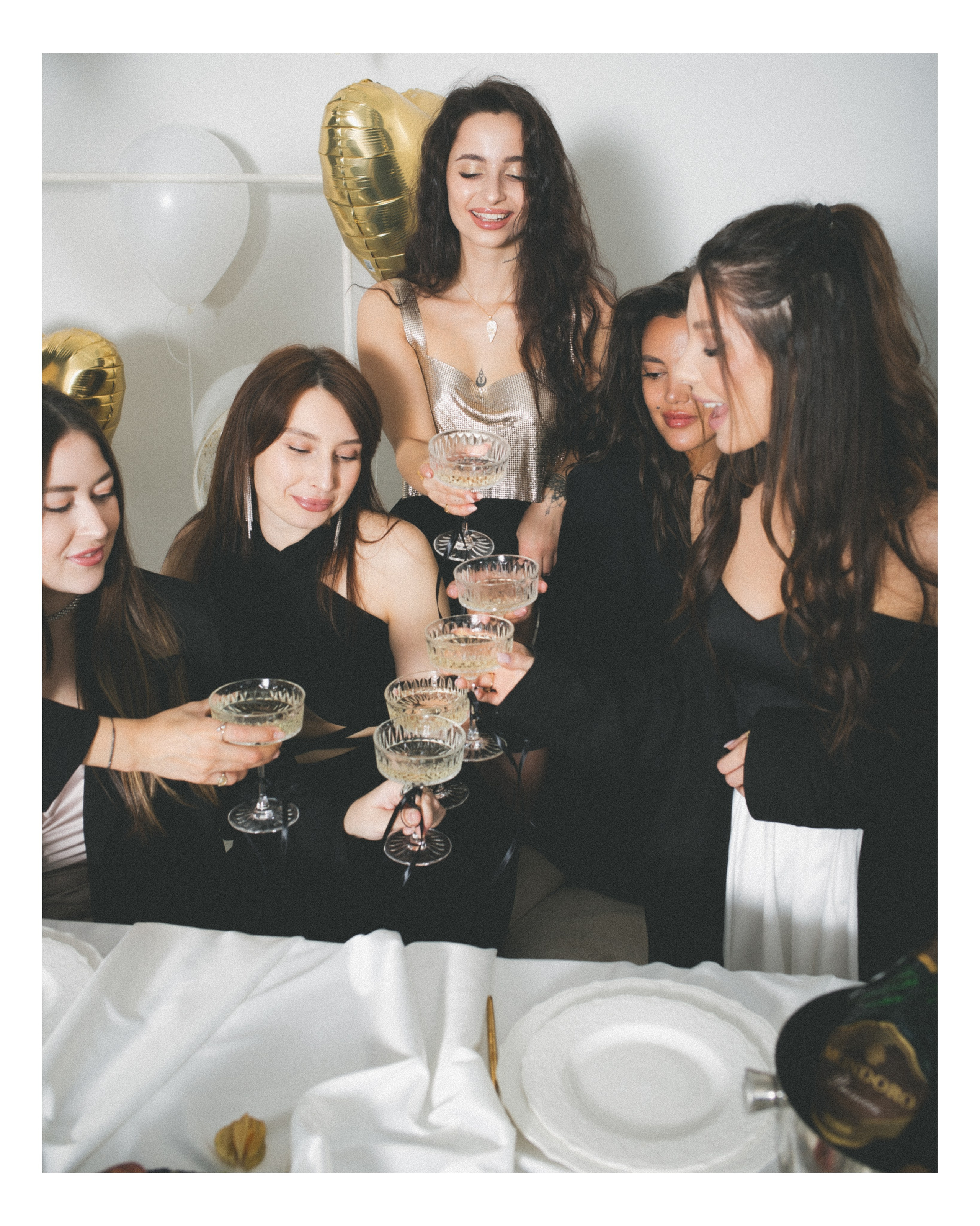 Девичник Яны. Фотограф в Москве и Сургуте Алла Лесовая. Снимаю каталог для брендов и индивидуальные портреты для людей