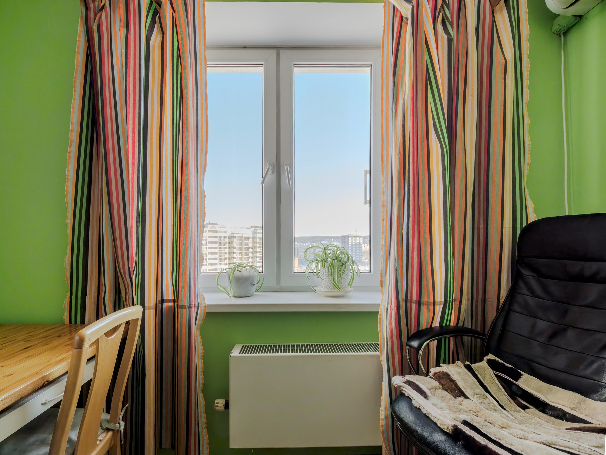 Квартира в Екатеринбурге. Фотограф недвижимости и авто в Екатеринбурге