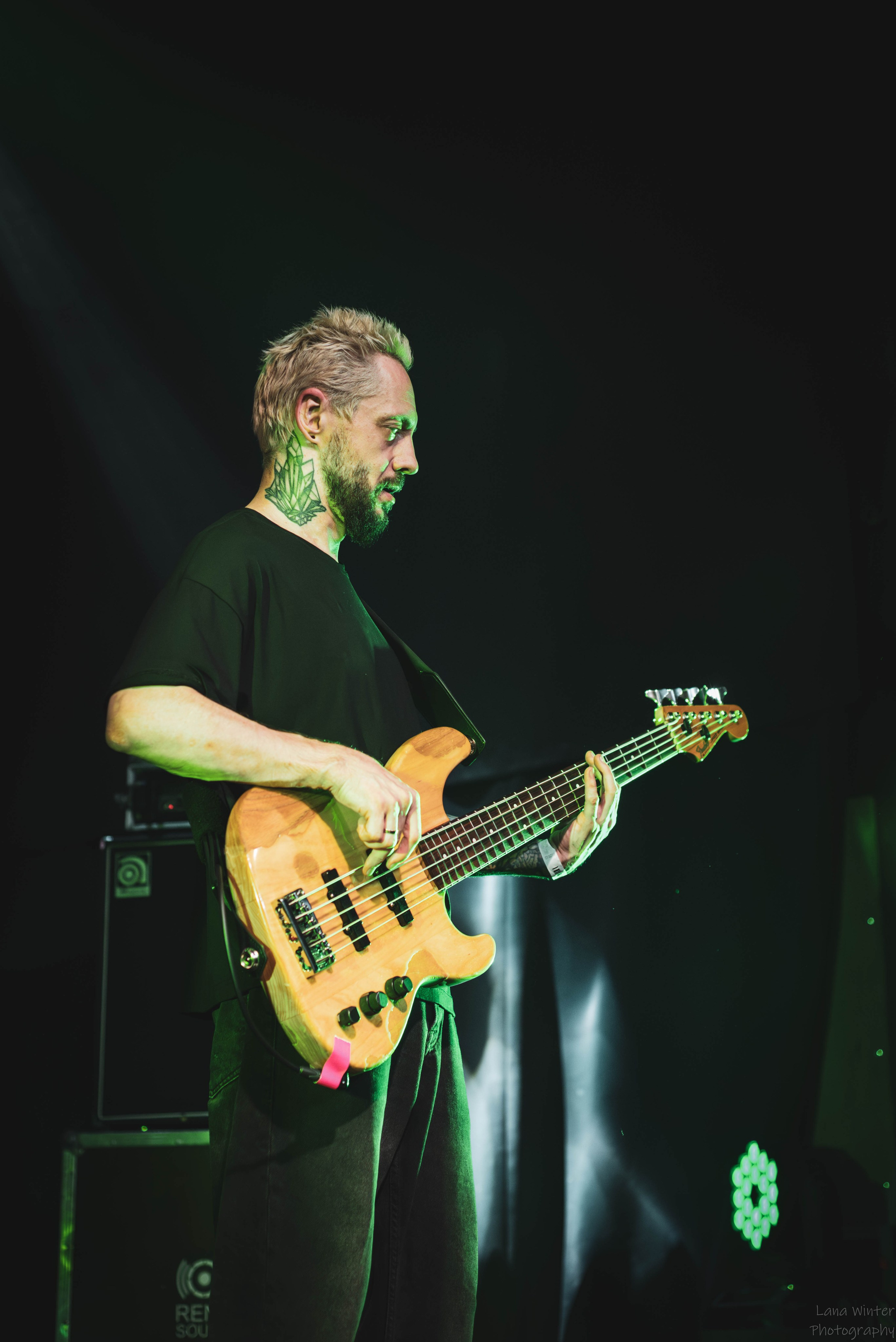 7000$ (29 июня 2025 года, Москва, клуб Урбан). Фотограф Светлана Блинова, Москва и Московская область