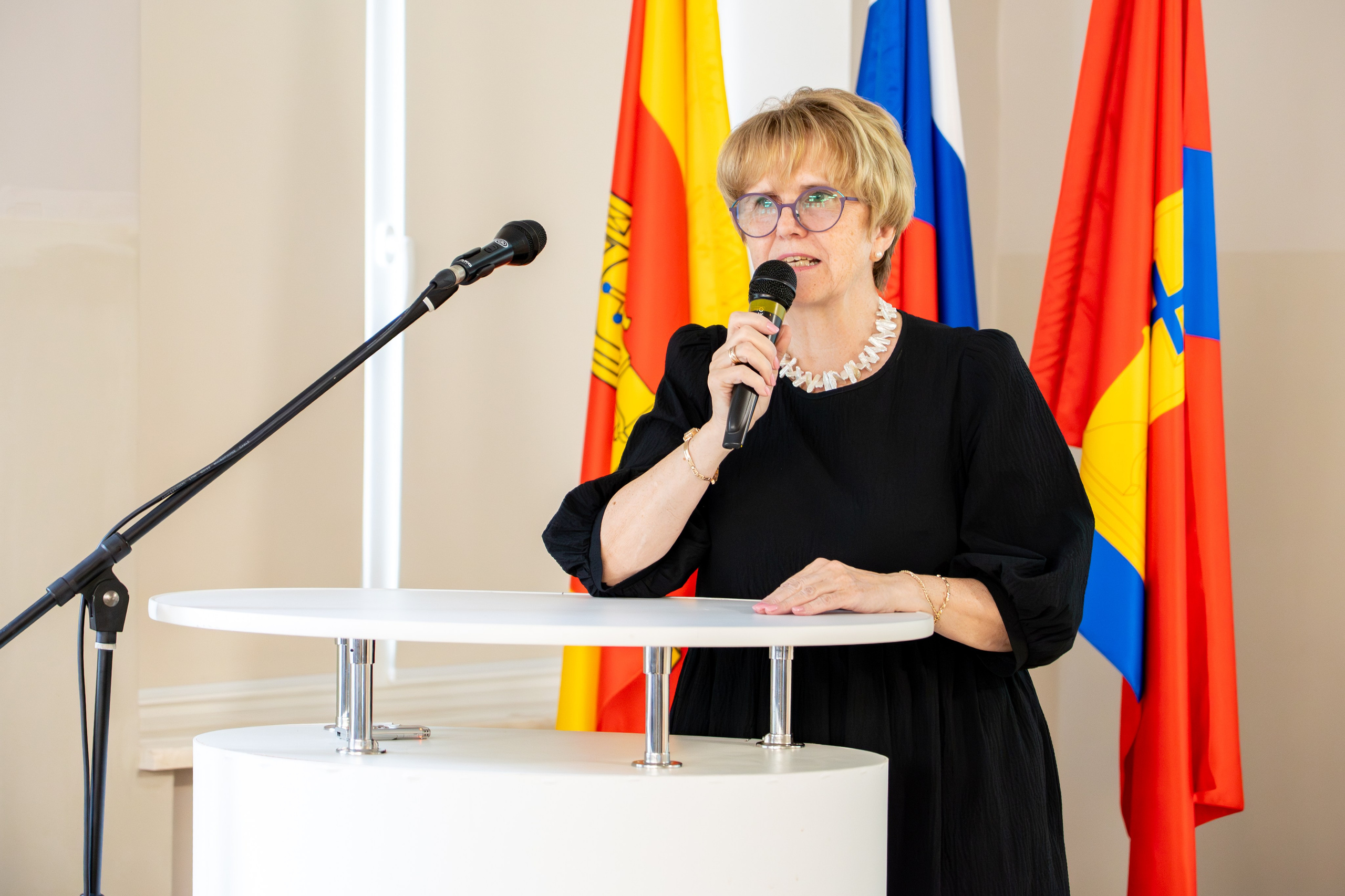 «Летний институт», посвящённый историческим процессам на евразийском пространстве. Репортажный фотограф в Москве Легкая Софья