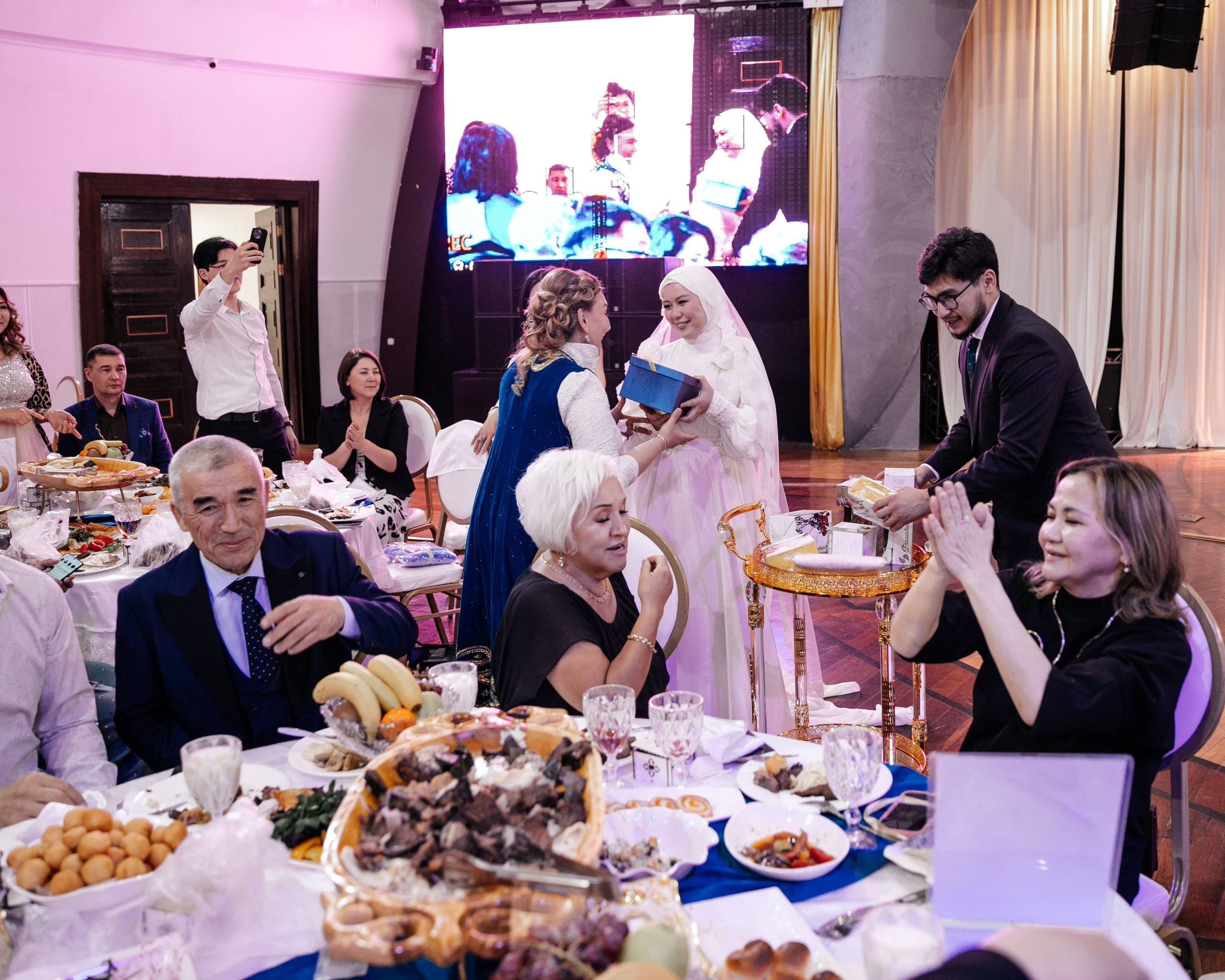 Свадебный банкет Абылайхан и Меруерт. Akkanatart.kz