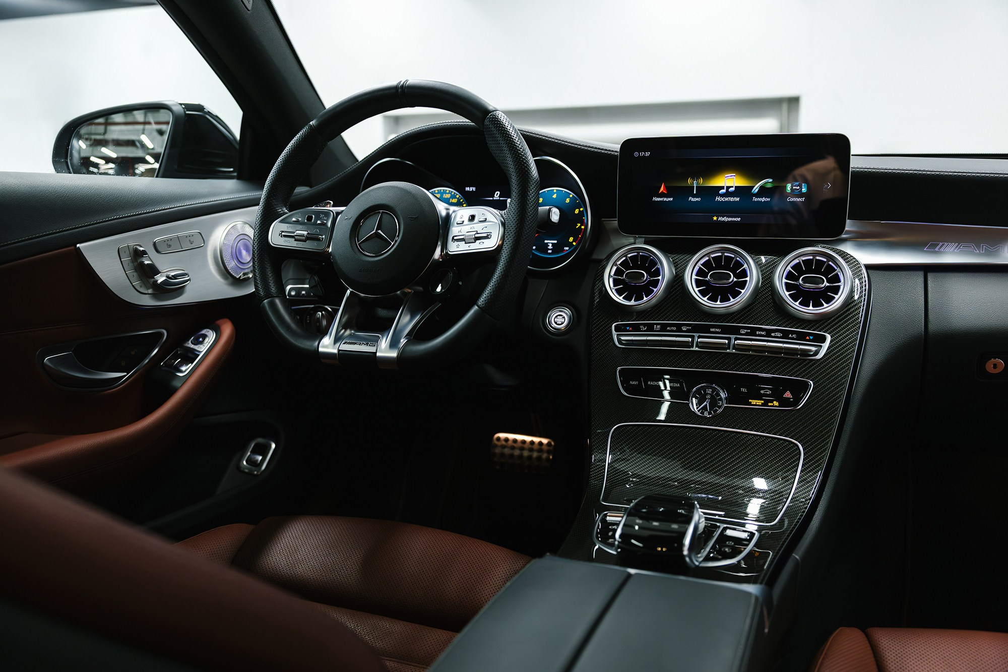 Mercedes-Benz C-класс AMG 2.0 AT, 2023, 9 450 км. Автосалон «Х-Авто»